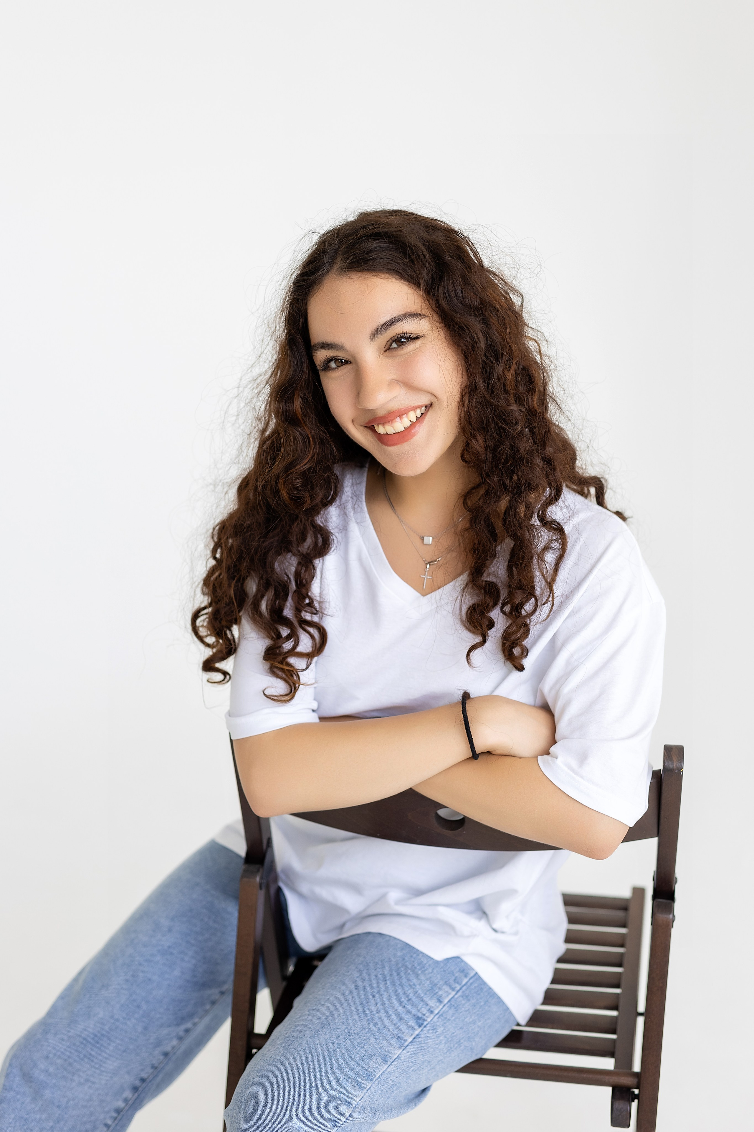 Школа 11, 9-г класс. Артём. Стильный выпускной альбом Владивосток фотограф Вероника Мигачева