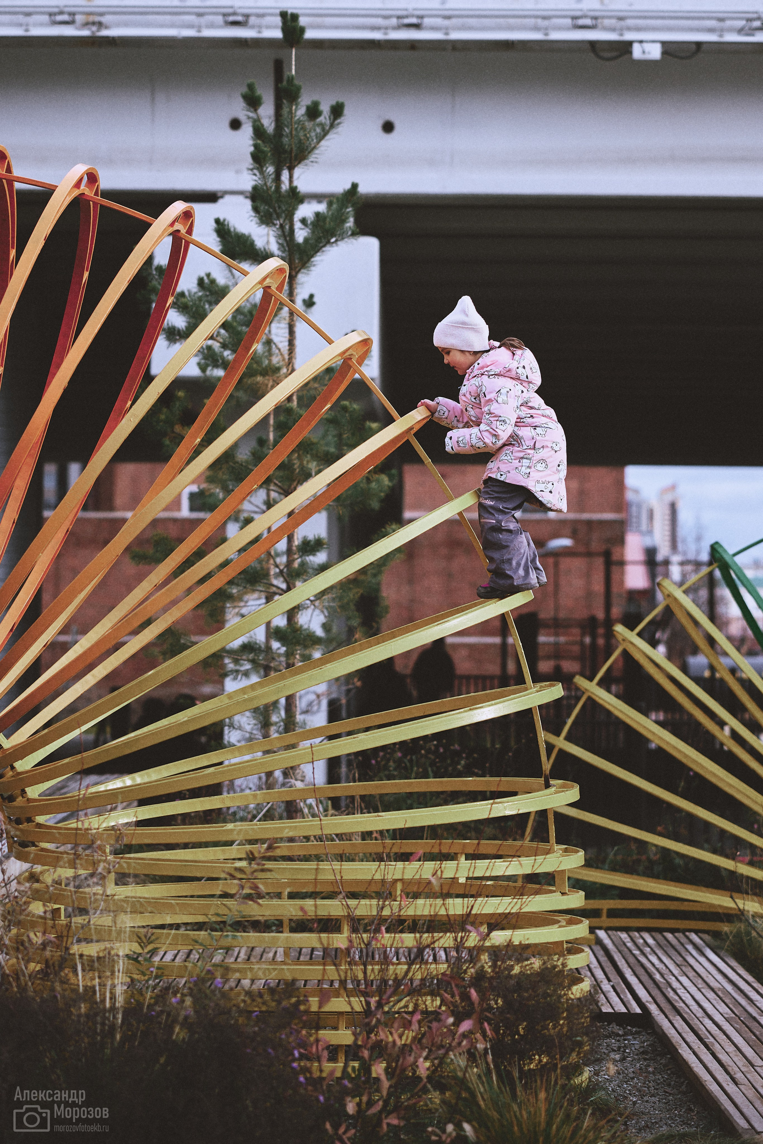 Фотосессии на улицах города. Фотограф в Екатеринбурге Александр Морозов