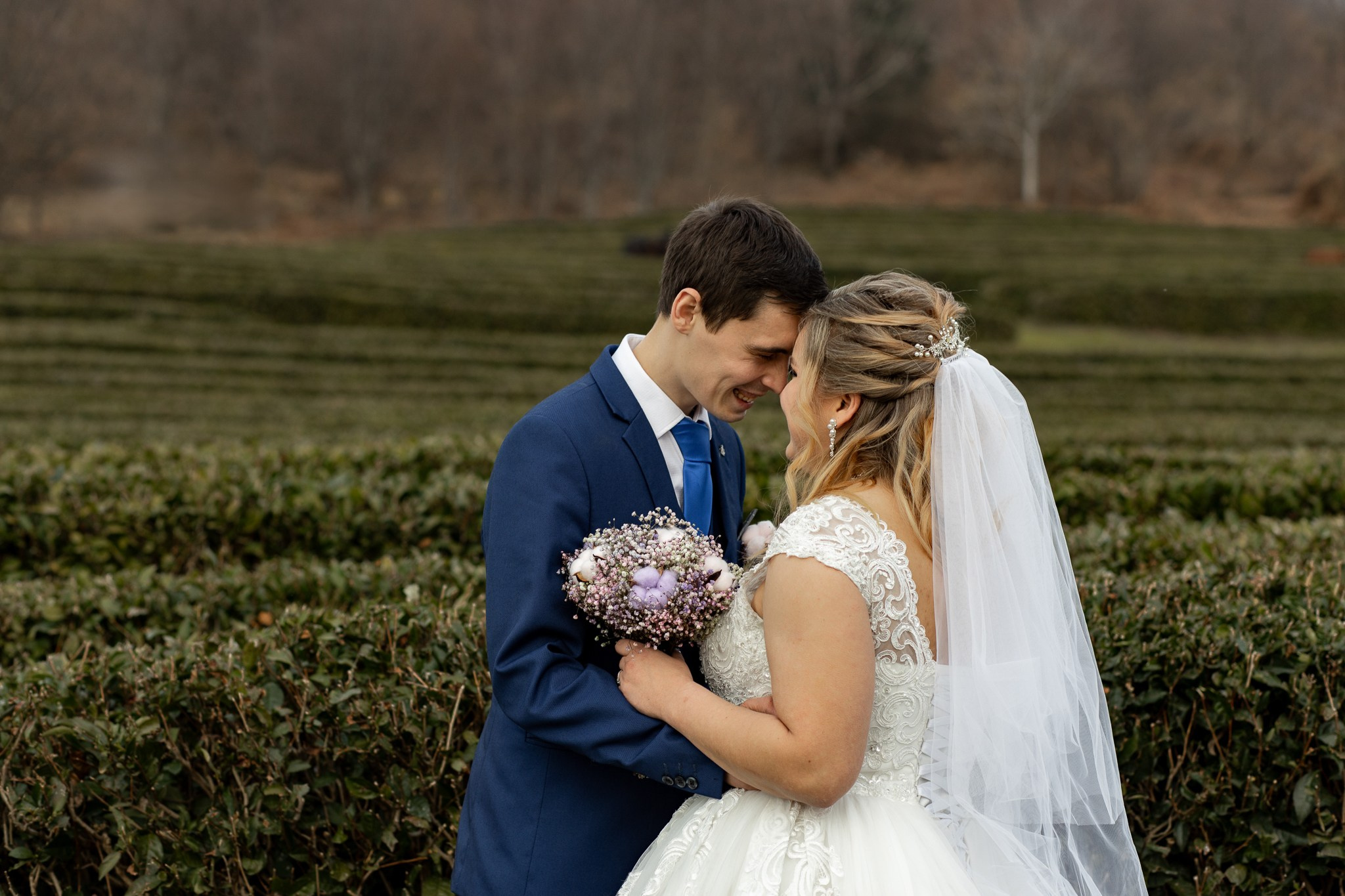 Свадебная история на природе: фотоальбом. Семейный и свадебный фотограф Ростове-на-Дону