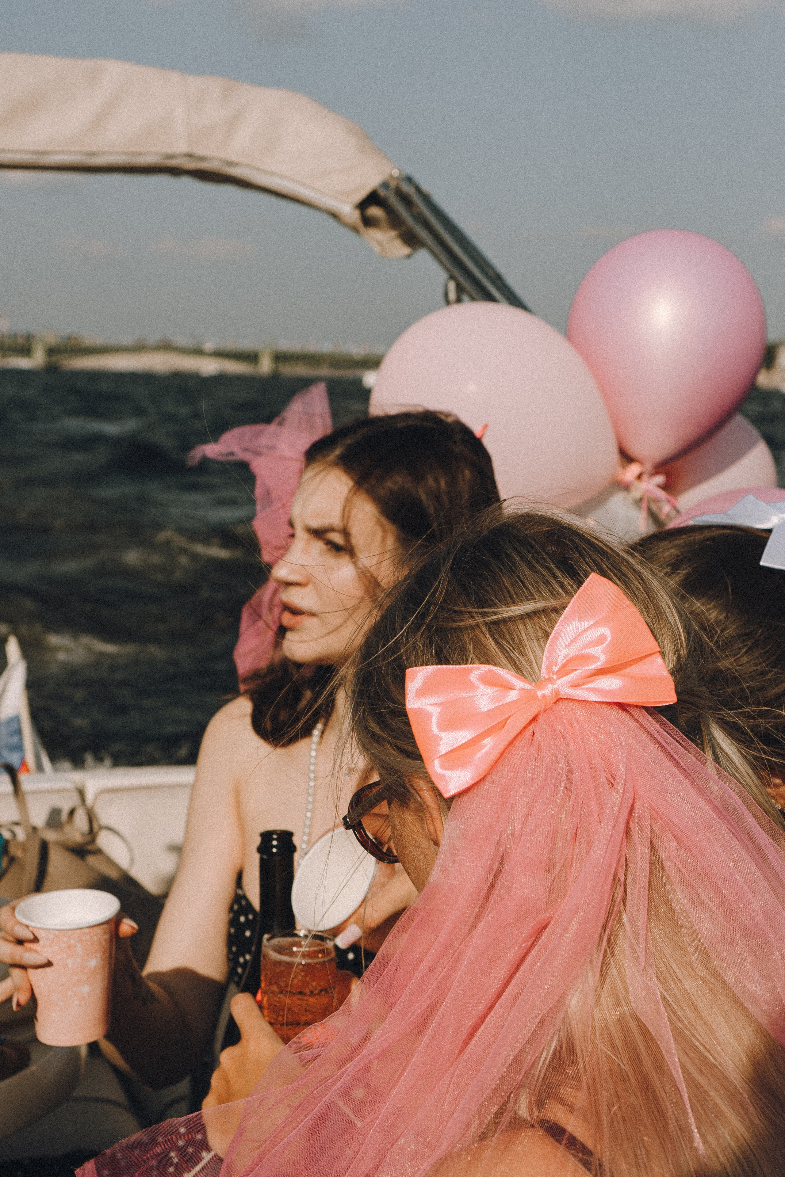 ДЕВИЧНИК НА КАТЕРЕ. Профессиональный фотограф, Санкт-Петербург — Виктория Богомолова