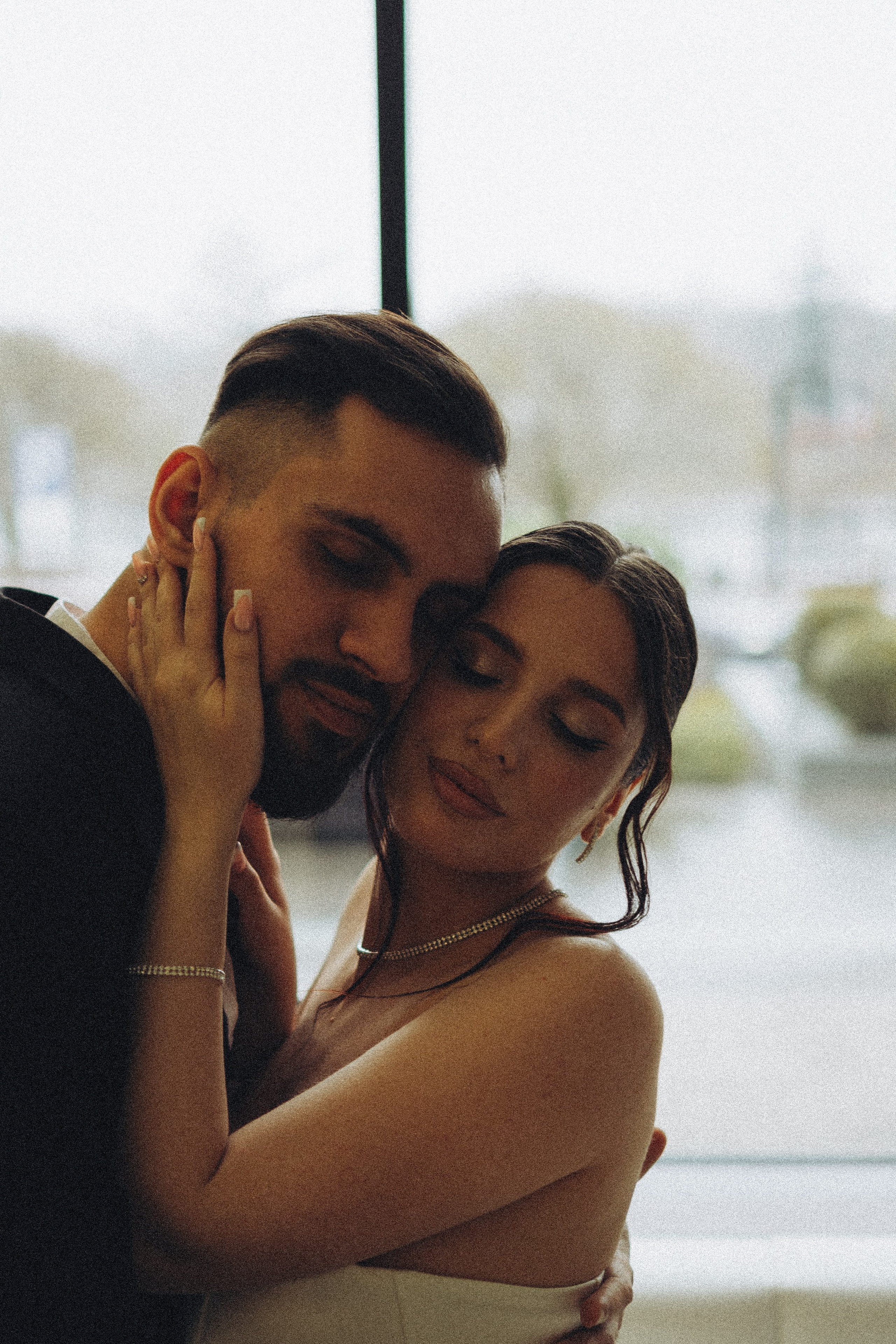 СВАДЕБНАЯ СЬЕМКА СБОРОВ ЖЕНИХА И НЕВЕСТЫ В ОТЕЛЕ И ТАКЖЕ ФОТОСЕССИИЯ В ОТЕЛЕЕ МЕГАПОЛИС БРЯНСК. Профессиональный фотограф, Санкт-Петербург — Виктория Богомолова