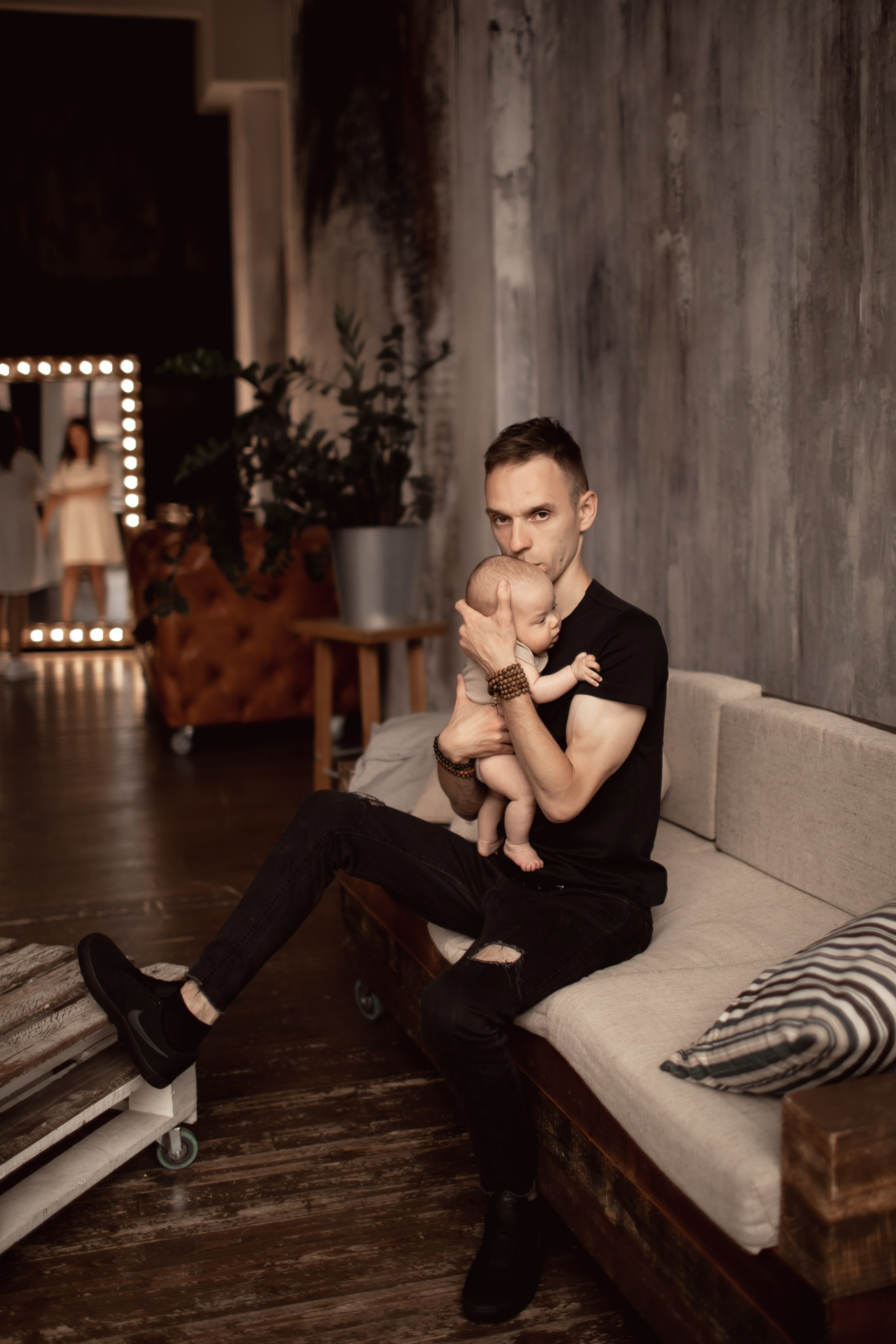 Валерия и Геннадий с крошкой. Семейный фотограф в Москве