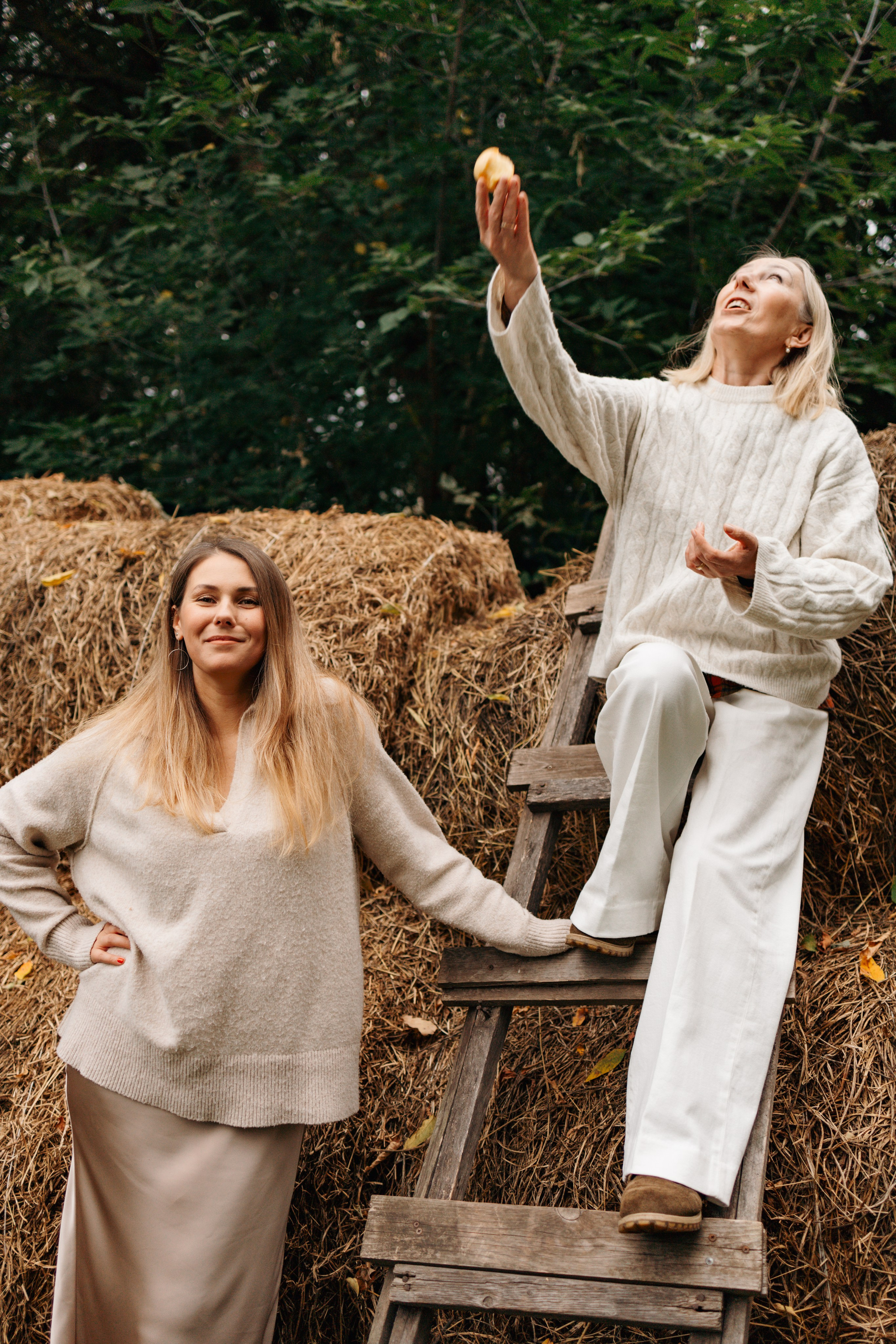 Осень в ладошках мамы. Ваш фотограф