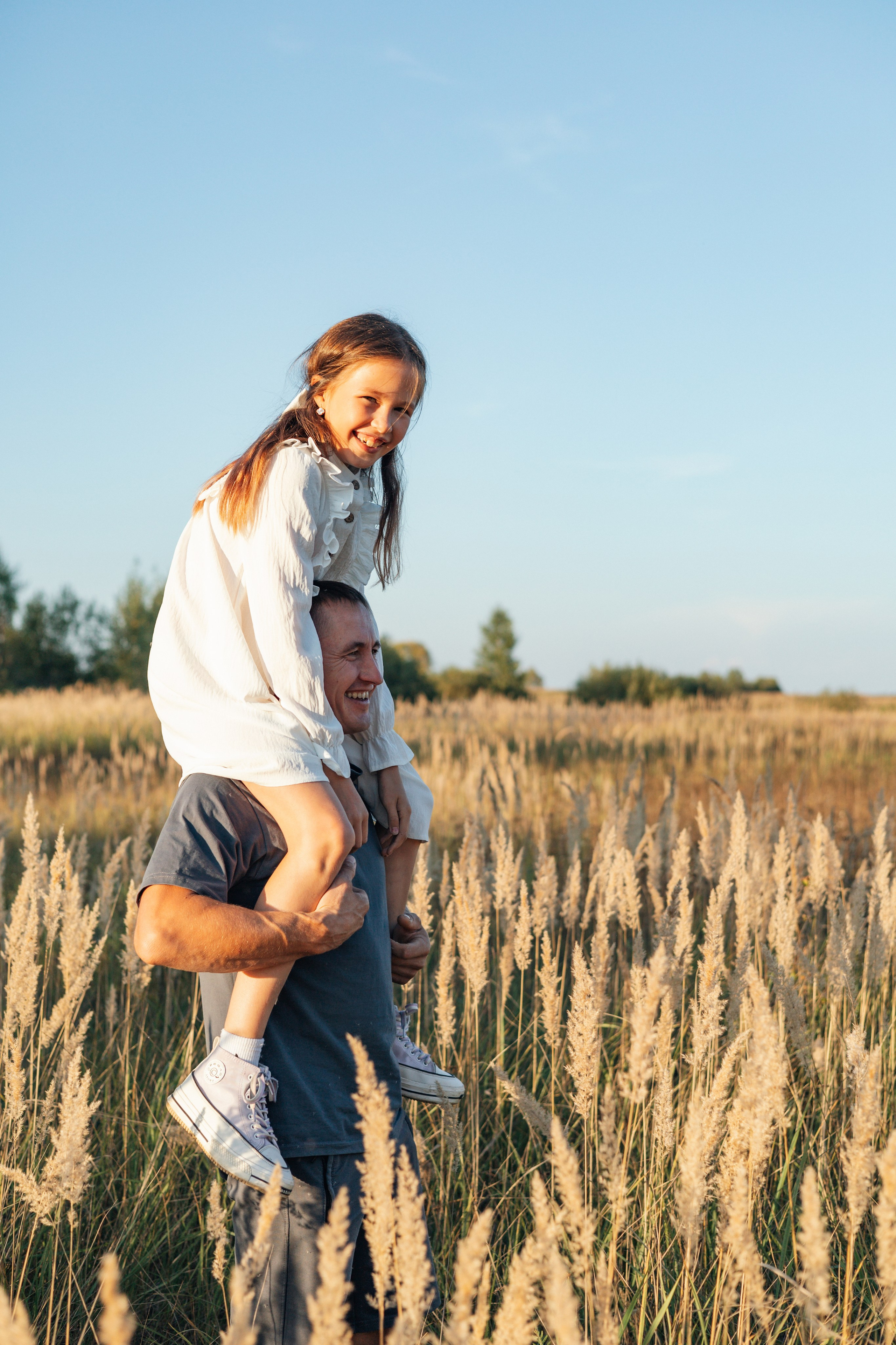 Юля, Илья, Полина, Сергей. Ваш фотограф