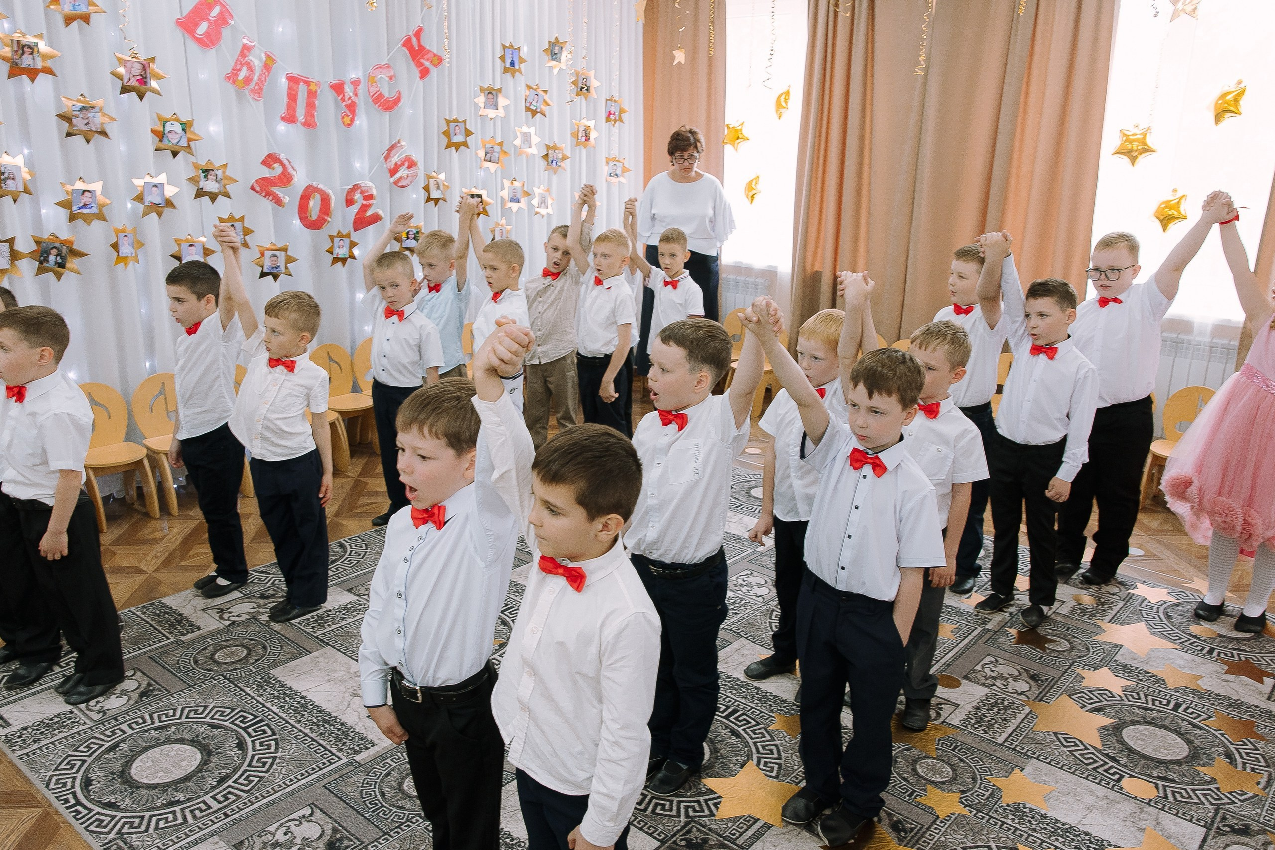 Выпускной в ДС 26. Выпускные альбомы Натальи Бутко: Новороссийск, Анапа, Геленджик