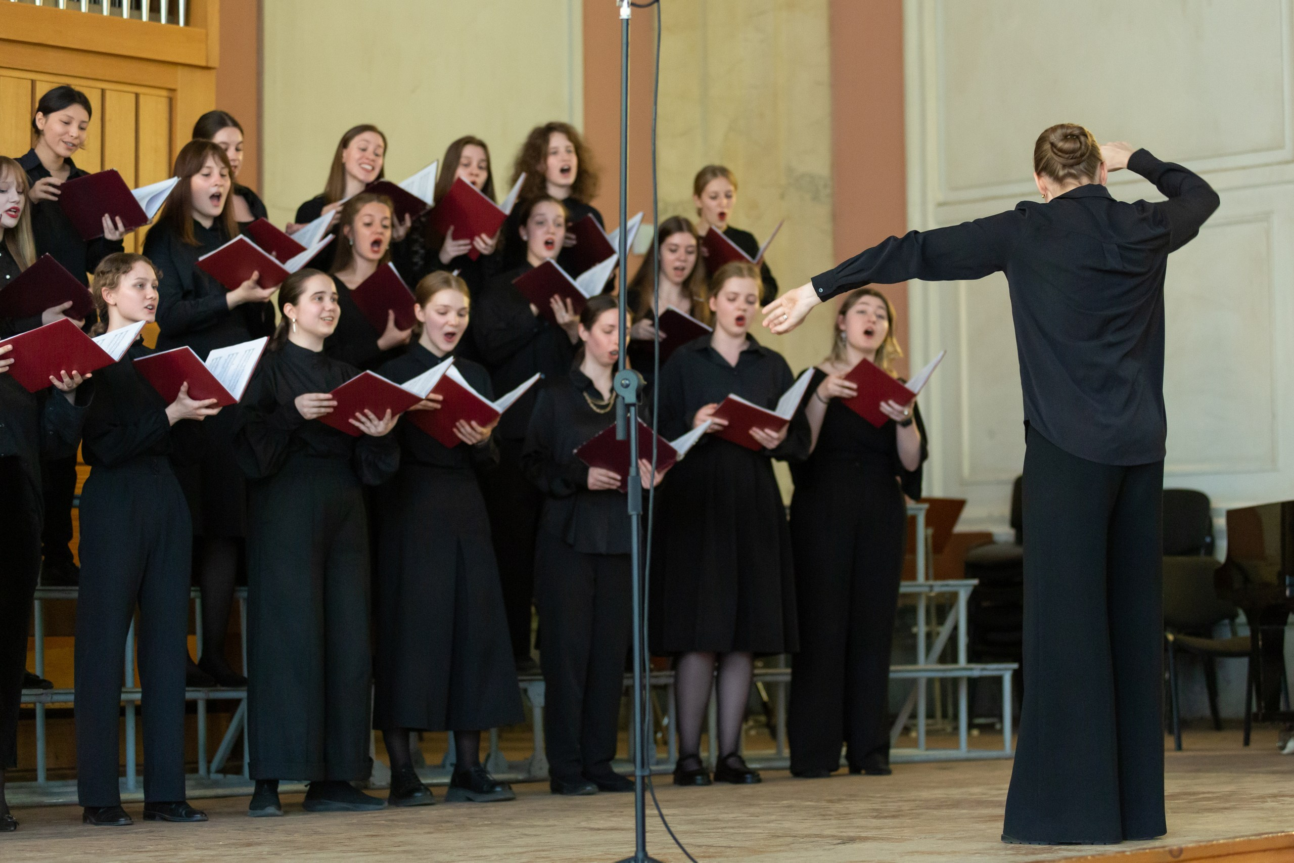 29.05.2024 Училище имени Н.А. Римского-Корсакова. Семейный и детский фотограф в Санкт-Петербурге Пуликов Дмитрий