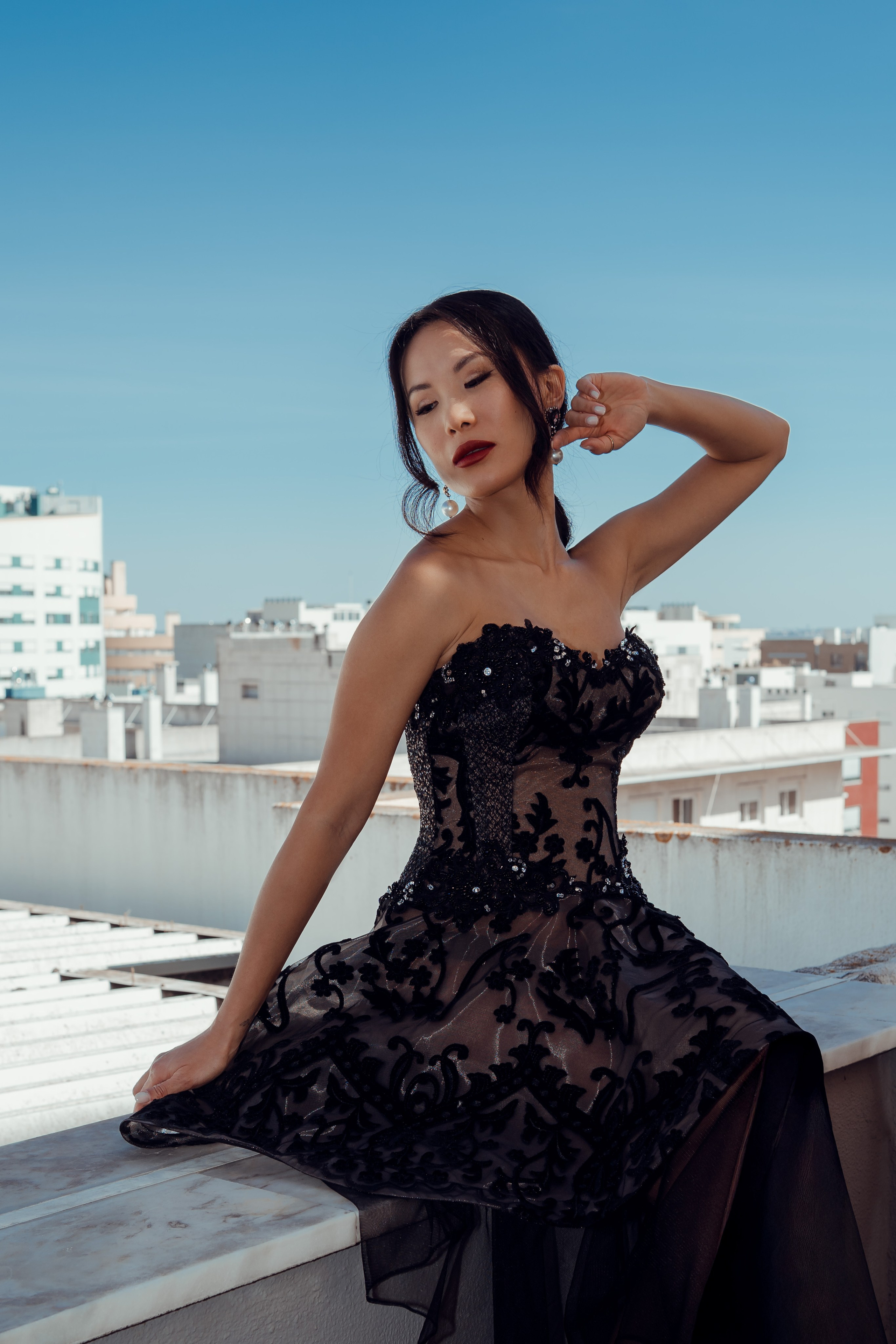 I’m Julia Idamzhapova, a photographer based in Lisbon, creating natural and timeless images