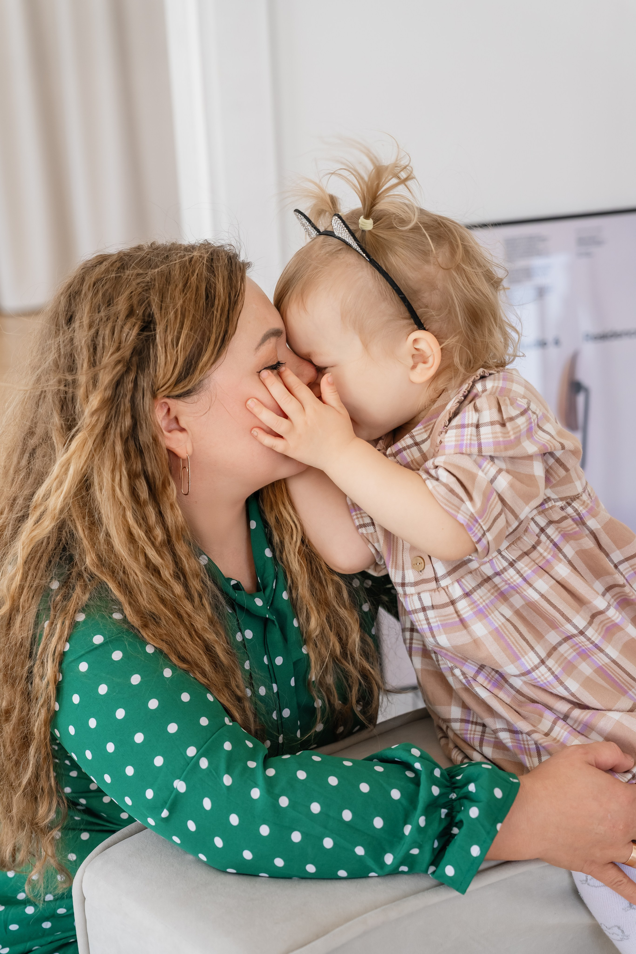 Мама и дочь. Фотограф и видеограф в Улан-Удэ: Аюна Габагуева и Артём Шаханов