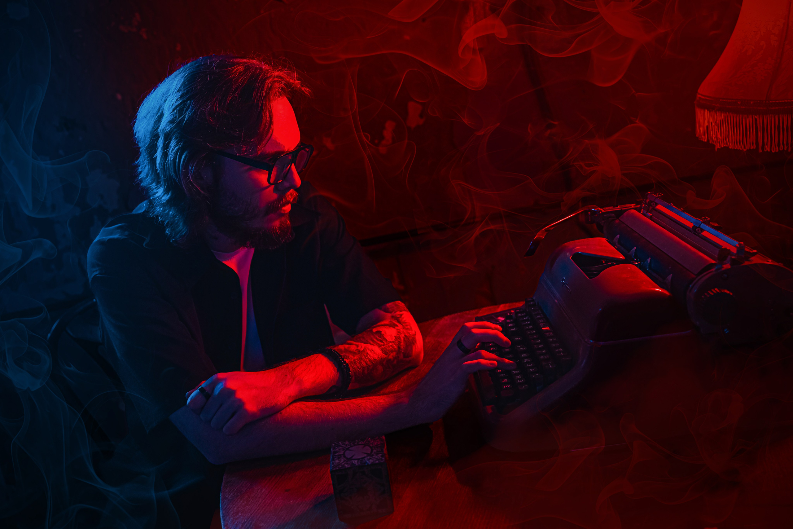 Мрак в неоновых лучах. Репортажный фотограф Анастасия Рубцова