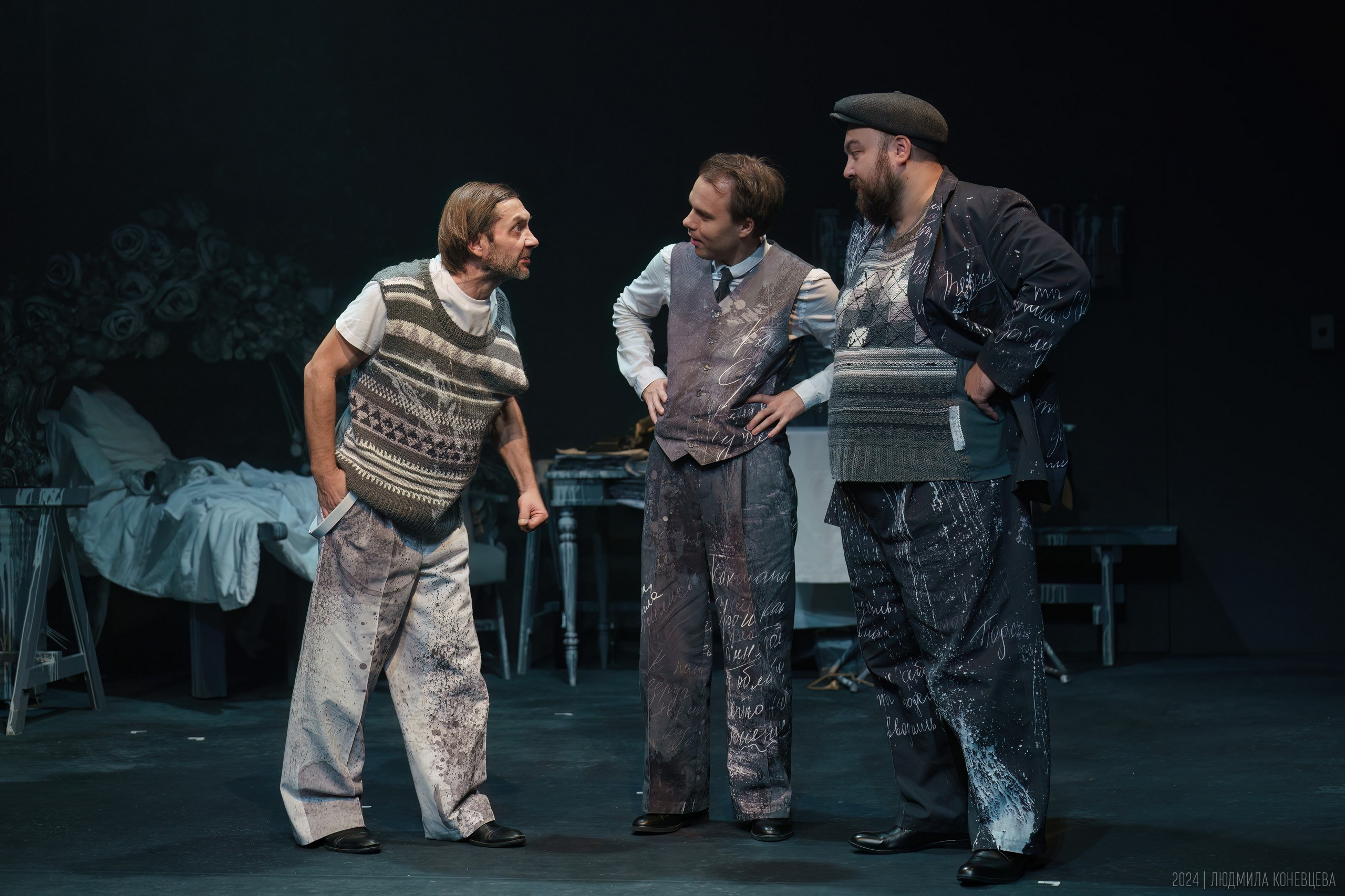 «Свет­лые души, или О том, как на­пи­сать рас­сказ», режиссер Михаил Крылов, Мастерская Петра Фоменко. Театральная фотография