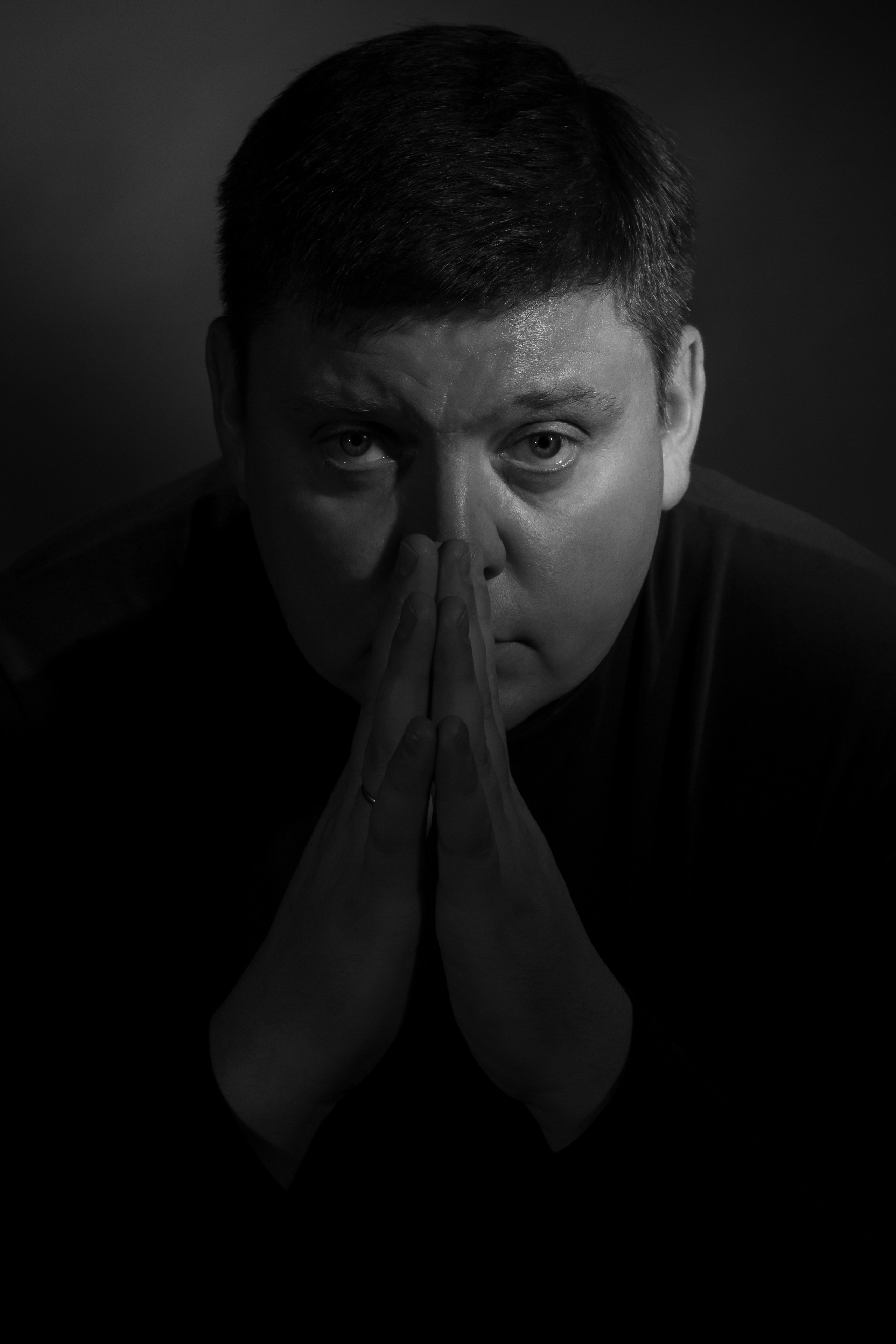 ЧБ портреты. Фотостудия Алматы. Фотосъемка Алматы. Фотосессия Алматы. Фотокурсы. Обучение фотографии. Аренда студии