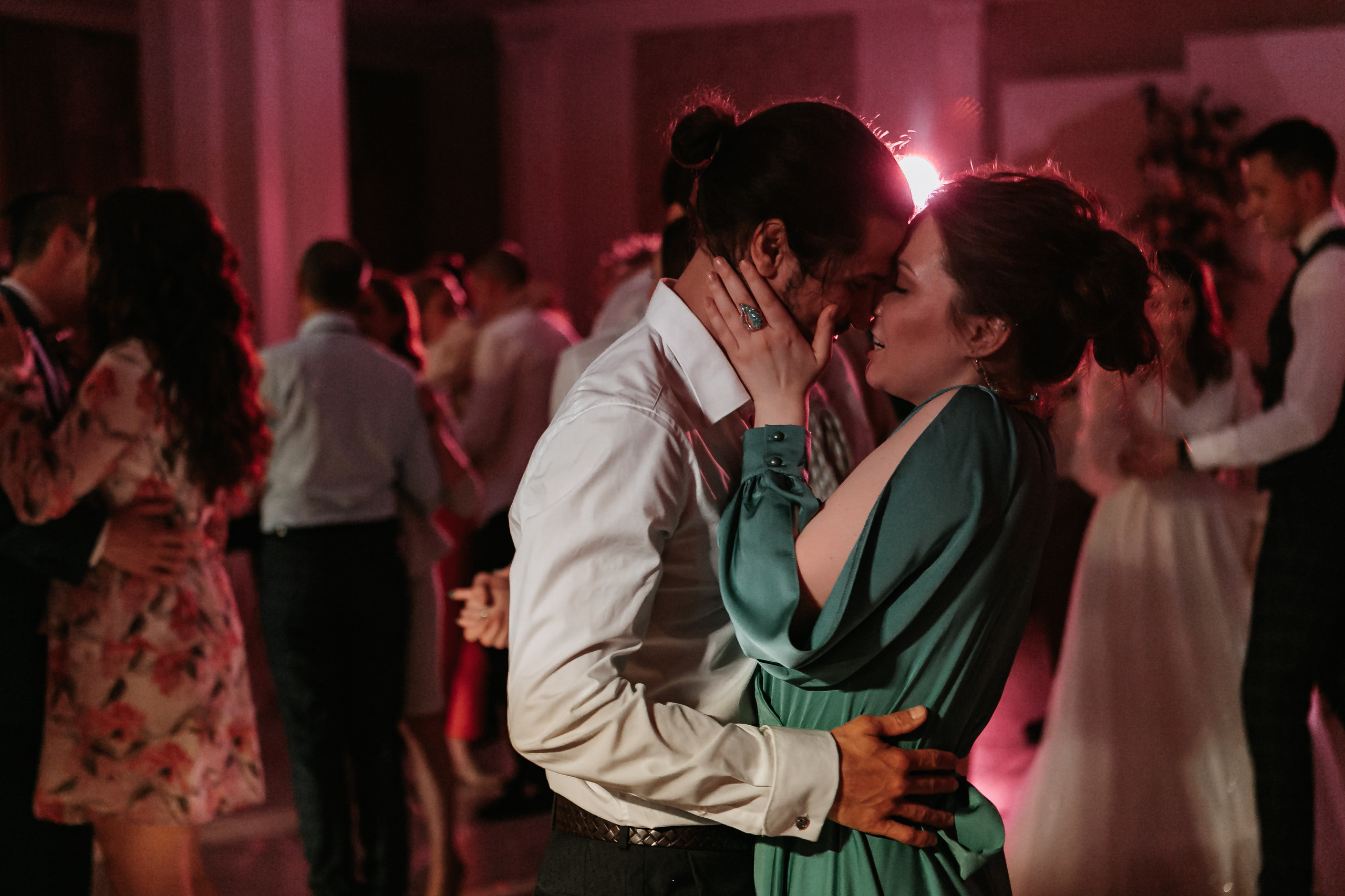 Свадебный фотограф Нижний Новгород. Свадебный и контент фотограф в Нижнем Новгороде Владимир Пресняков