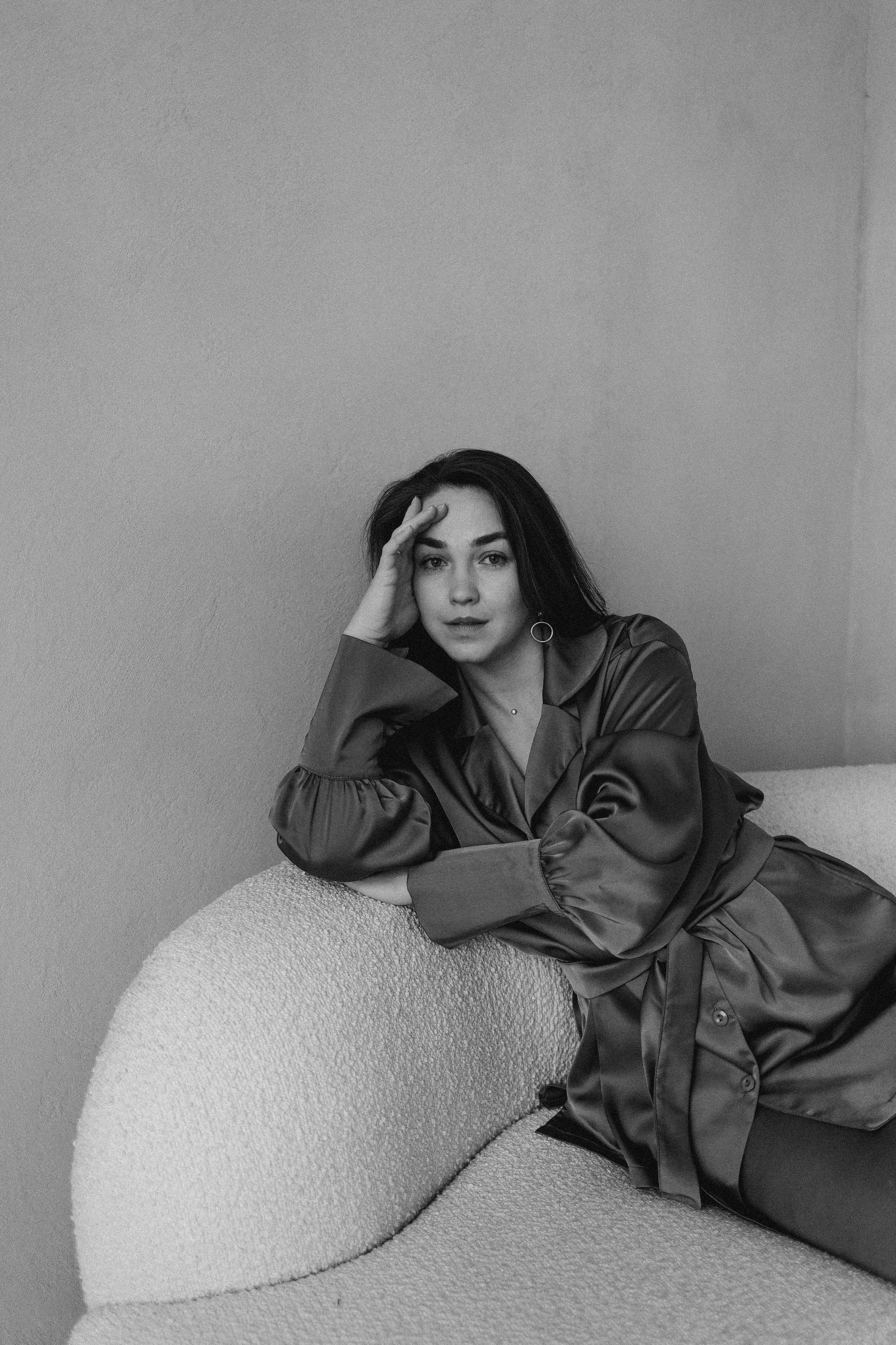 Индивидуальная фотосессия в студии Манекен в Екатеринбурге. Марина Рерих — портретный фотограф в Екатеринбурге