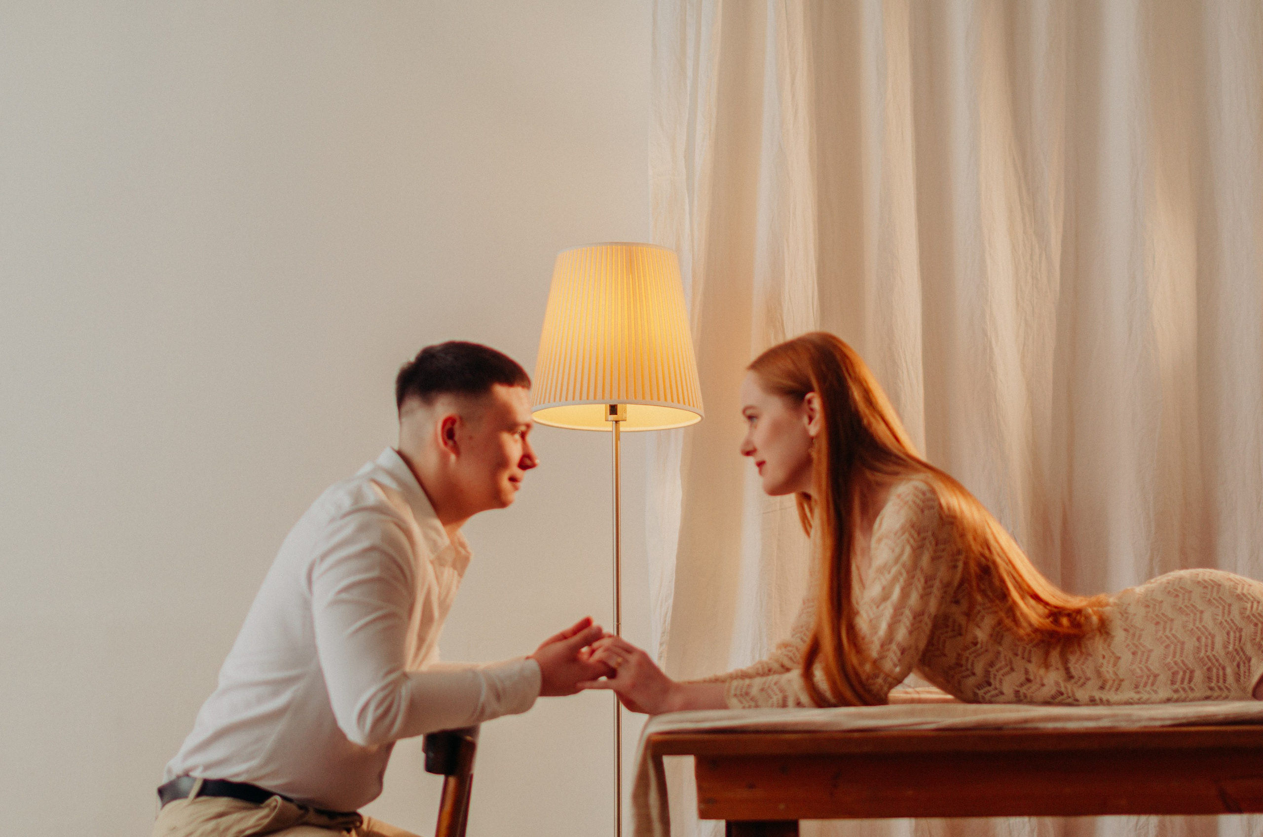 Love Story в фотостудии в стиле бохо. Денисова Аля — фотограф для парных съемок и индивидуальных историй в Барнауле