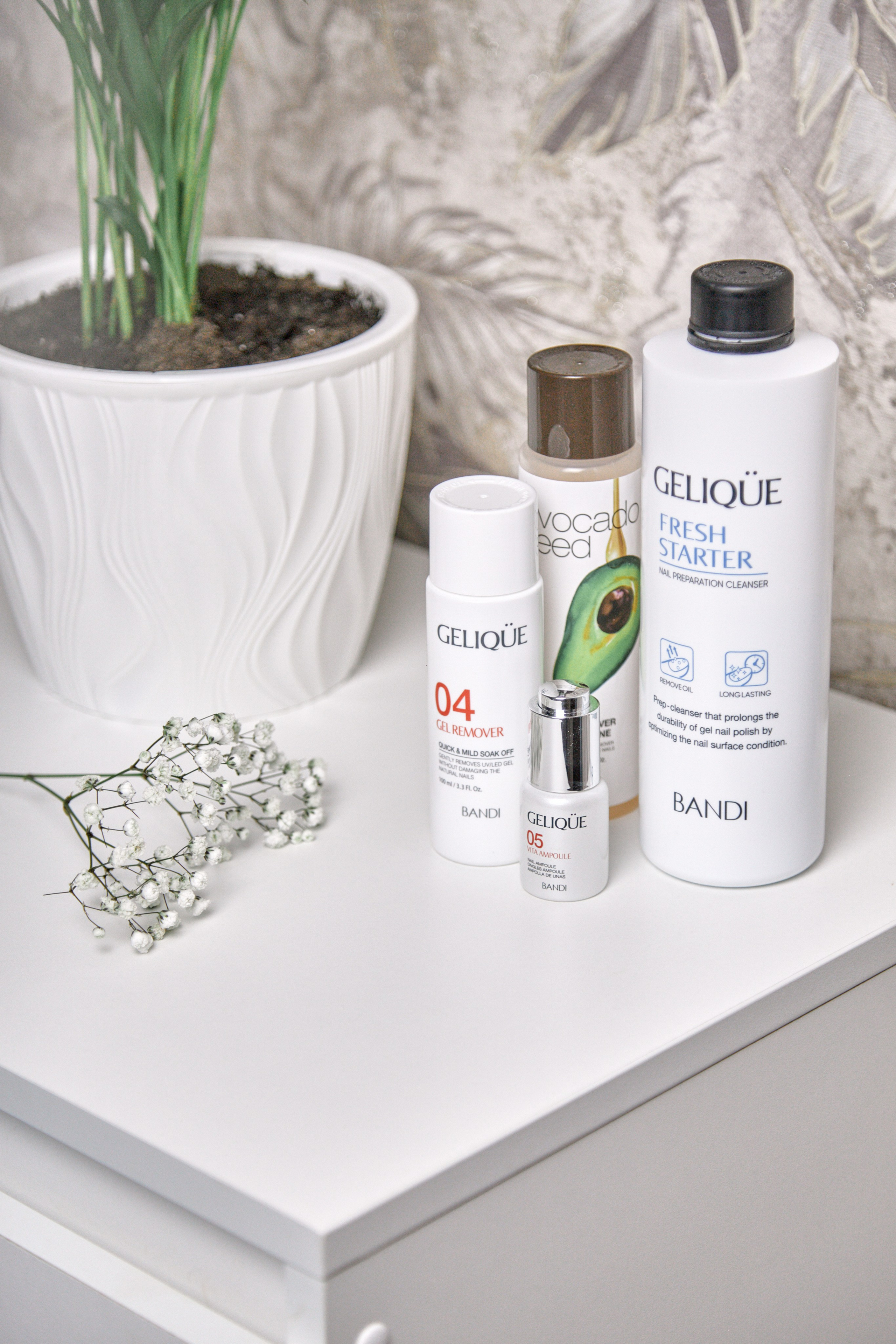 Ольга Валавина — мастер коллаген-педикюра и аппаратного маникюра. Фотограф Челябинск — Кирилл Устюжанин