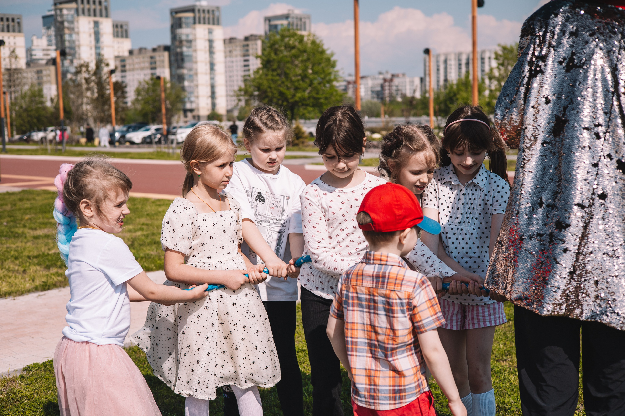 День Рождения в парке. Семейный фотограф в Санкт-Петербурге. Запечатление мгновений и ярких воспоминаний в Вашей жизни
