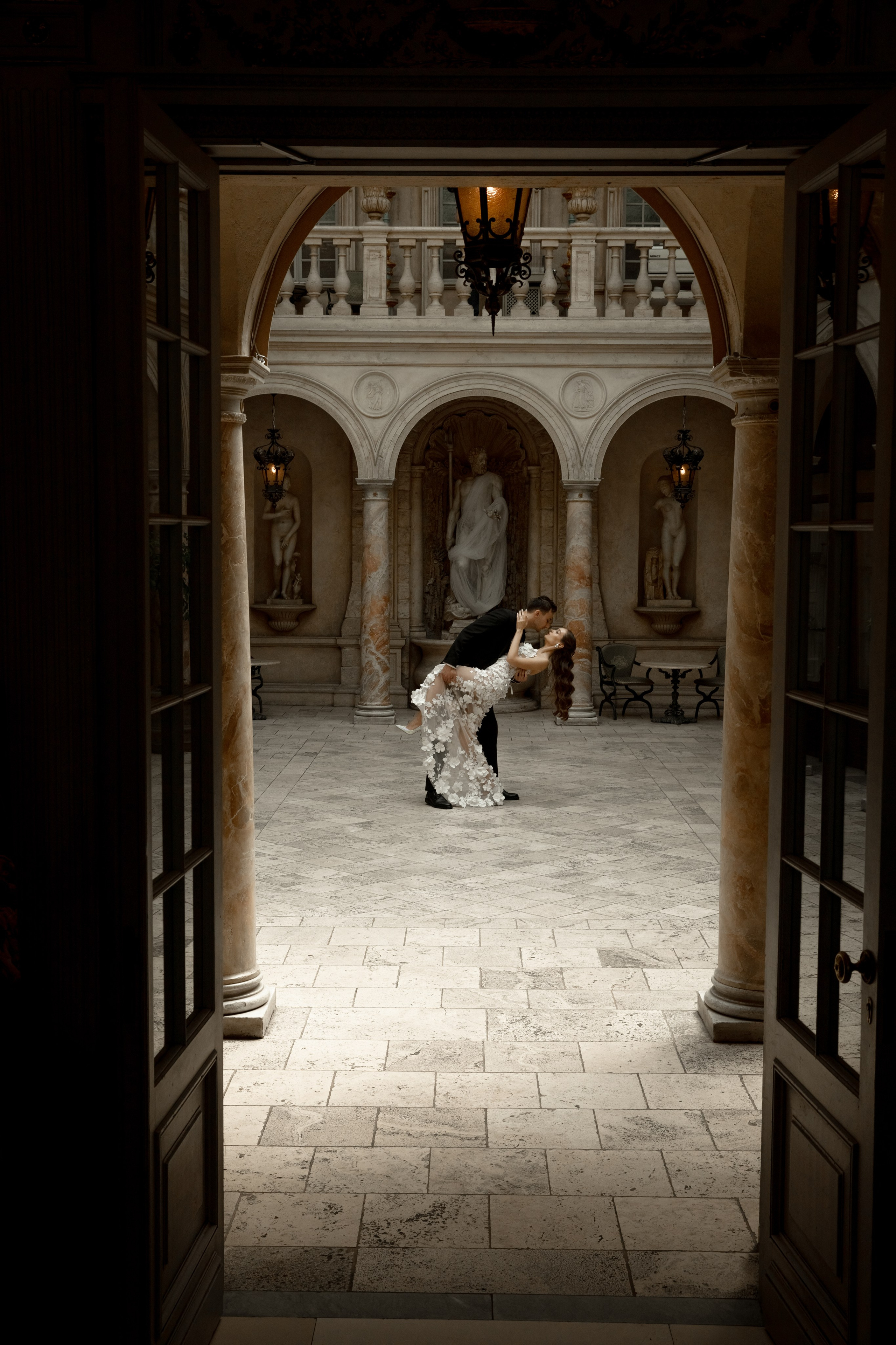 Стильная свадебная фотосессия Москва | Свадебный фотограф. Фотограф брендов и бизнеса в Москве Алексей Сентюрин