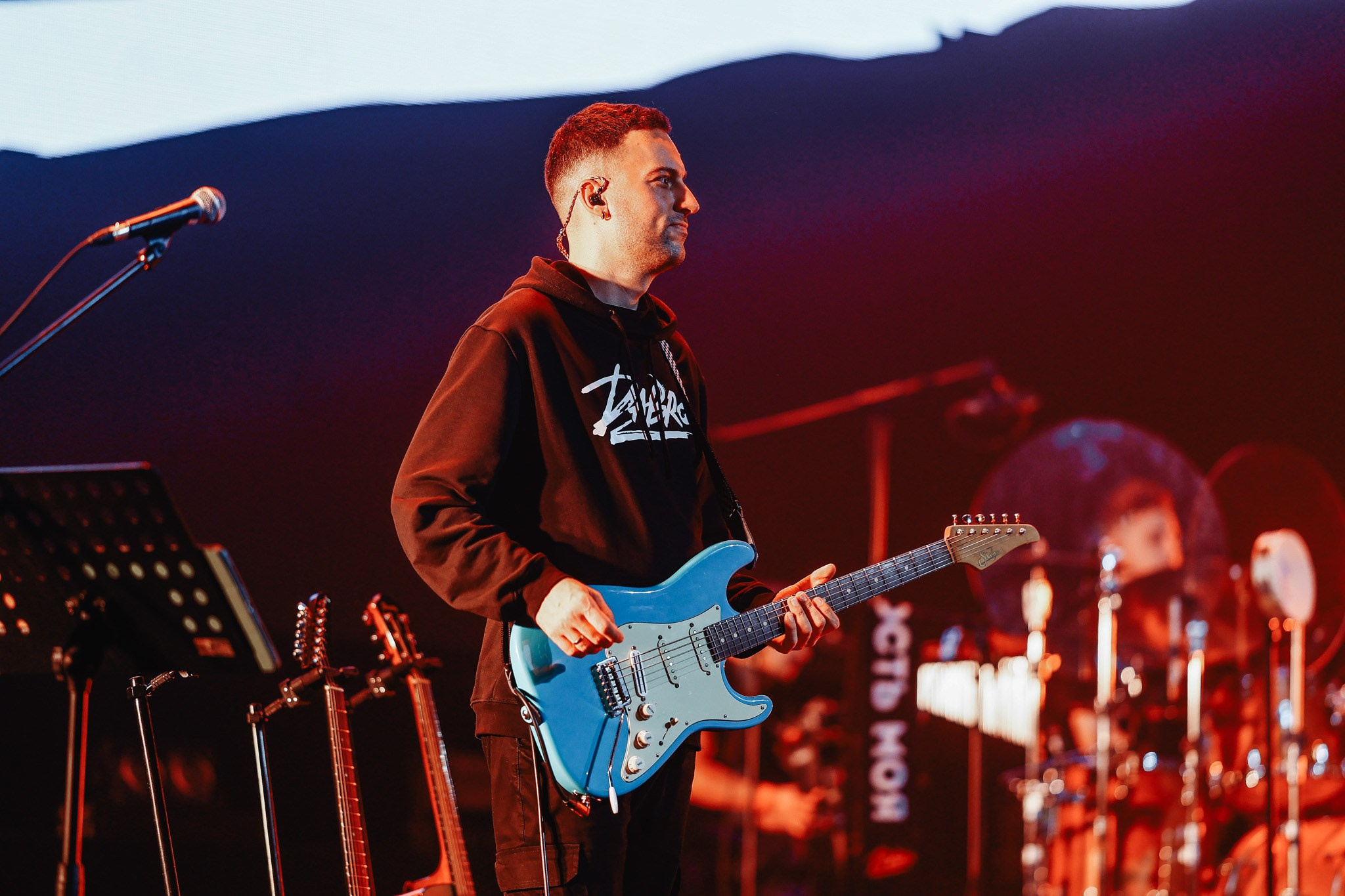 DABRO @CROCUS CITY HALL