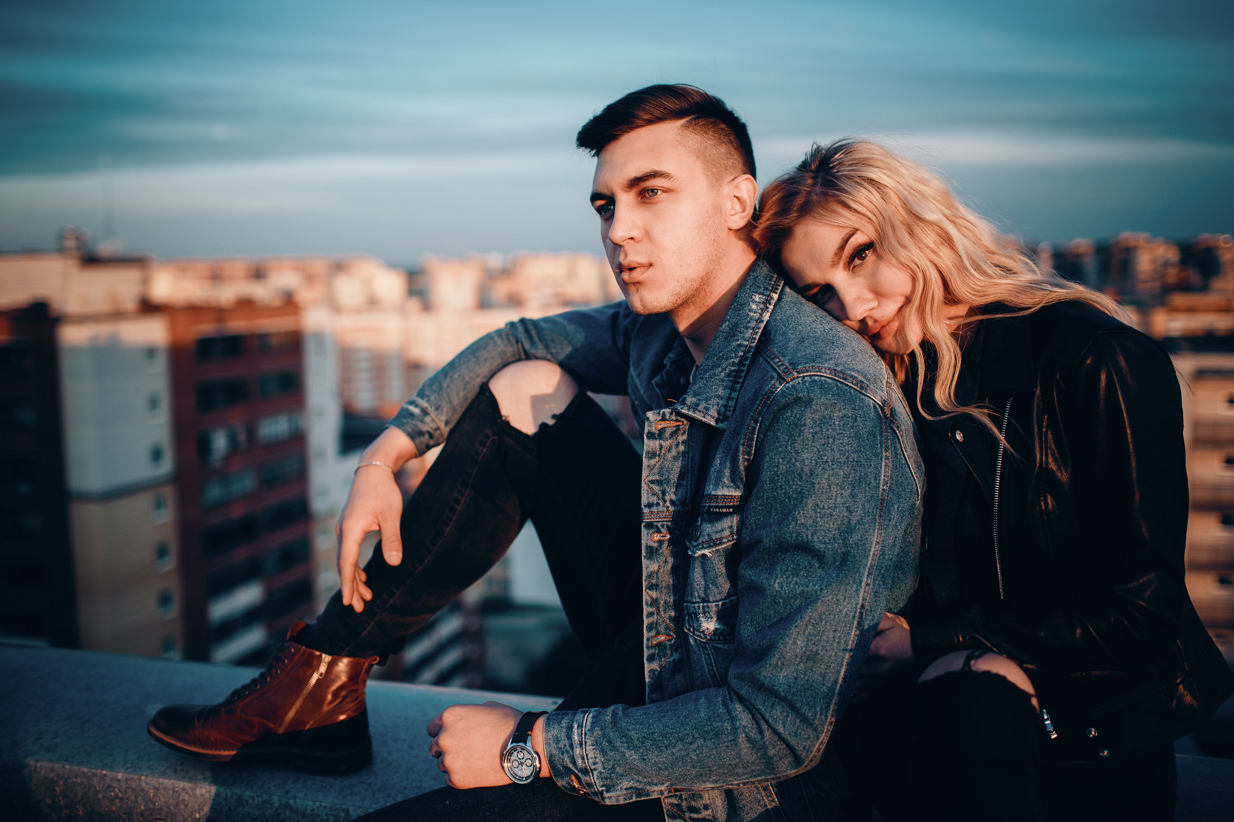 На крыше. Иван Март Свадебный и портретный фотограф Тюмень