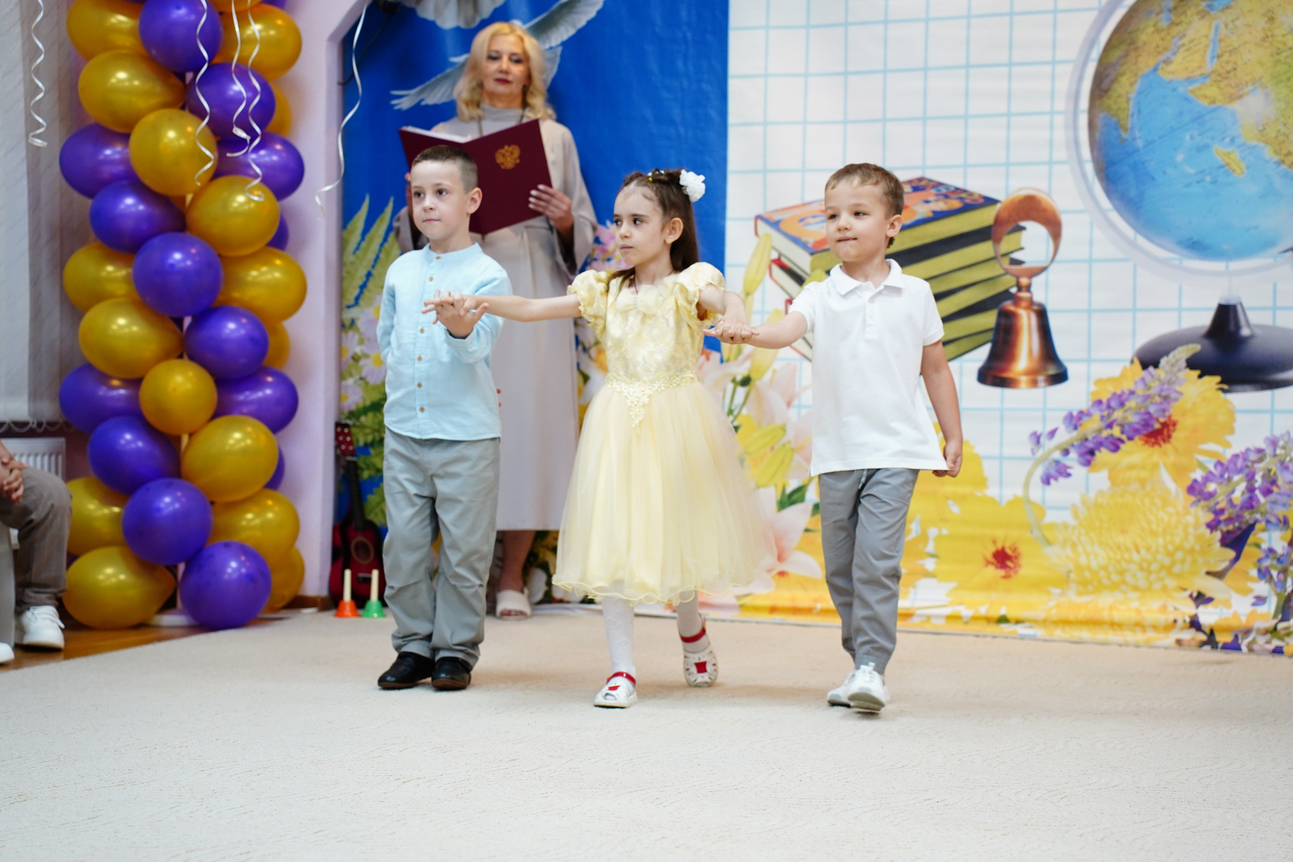 Репортажная съемка /Выпускной//. MEMENTO.Выпускные альбомы, школьные, юбилейные и другие книги. Ростов-на-Дону