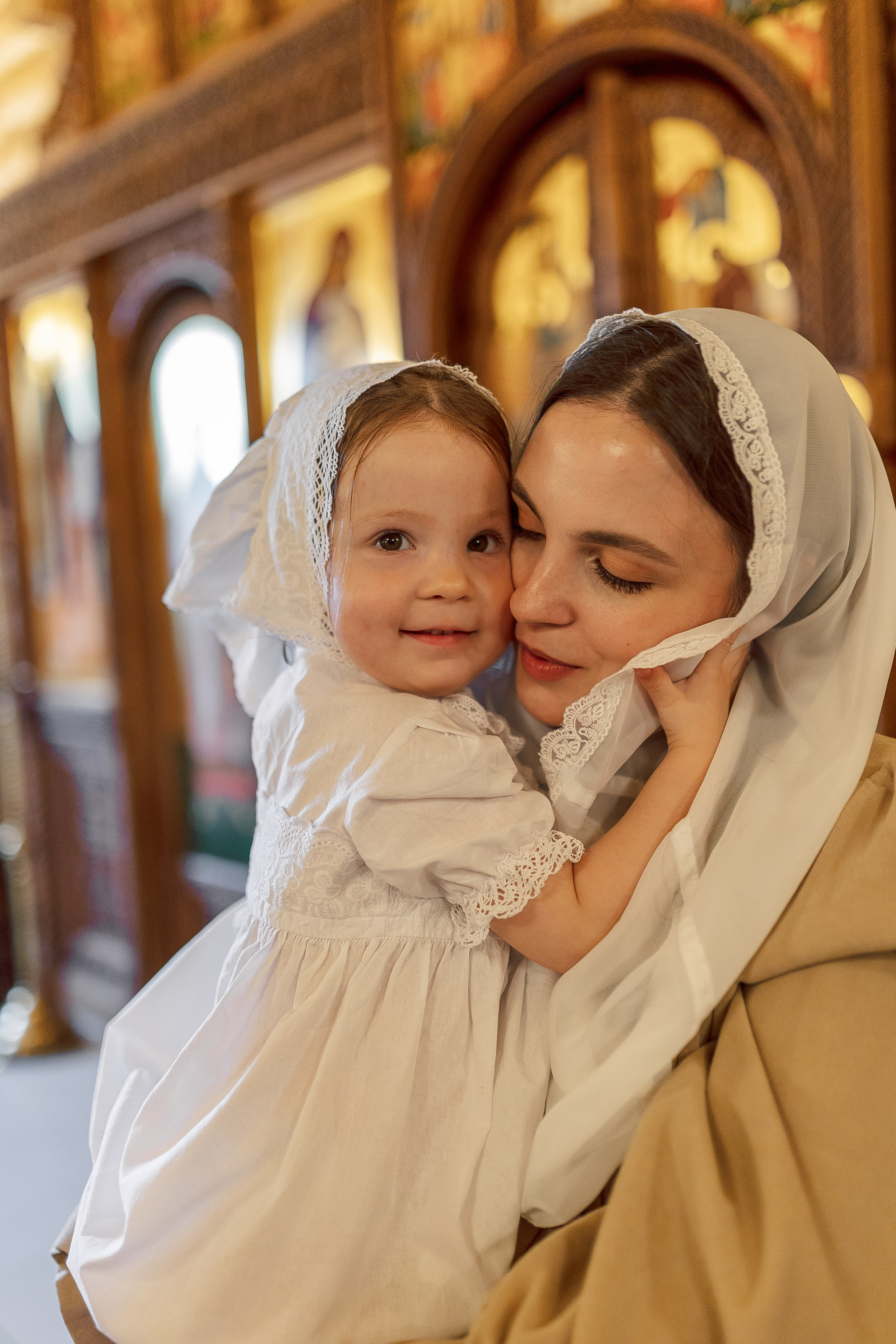 Храм пр. Серафима Саровского. Семейный фотограф в Москве Анна Пожарская