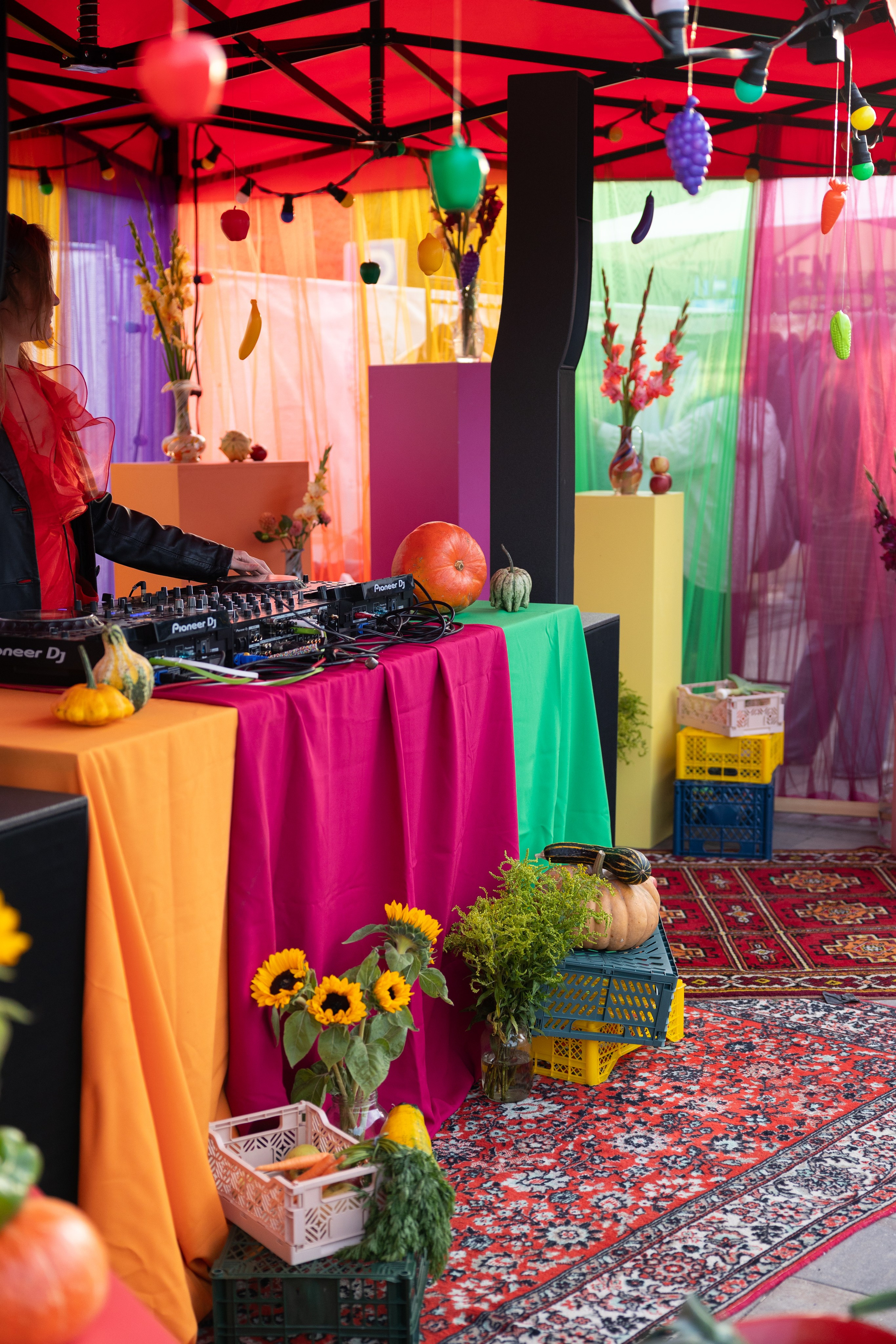 13–14 сентября 2025 на Даниловском рынке / День 1 / фото Саша Жукова. Фотоотчеты «Ламбада-маркета»