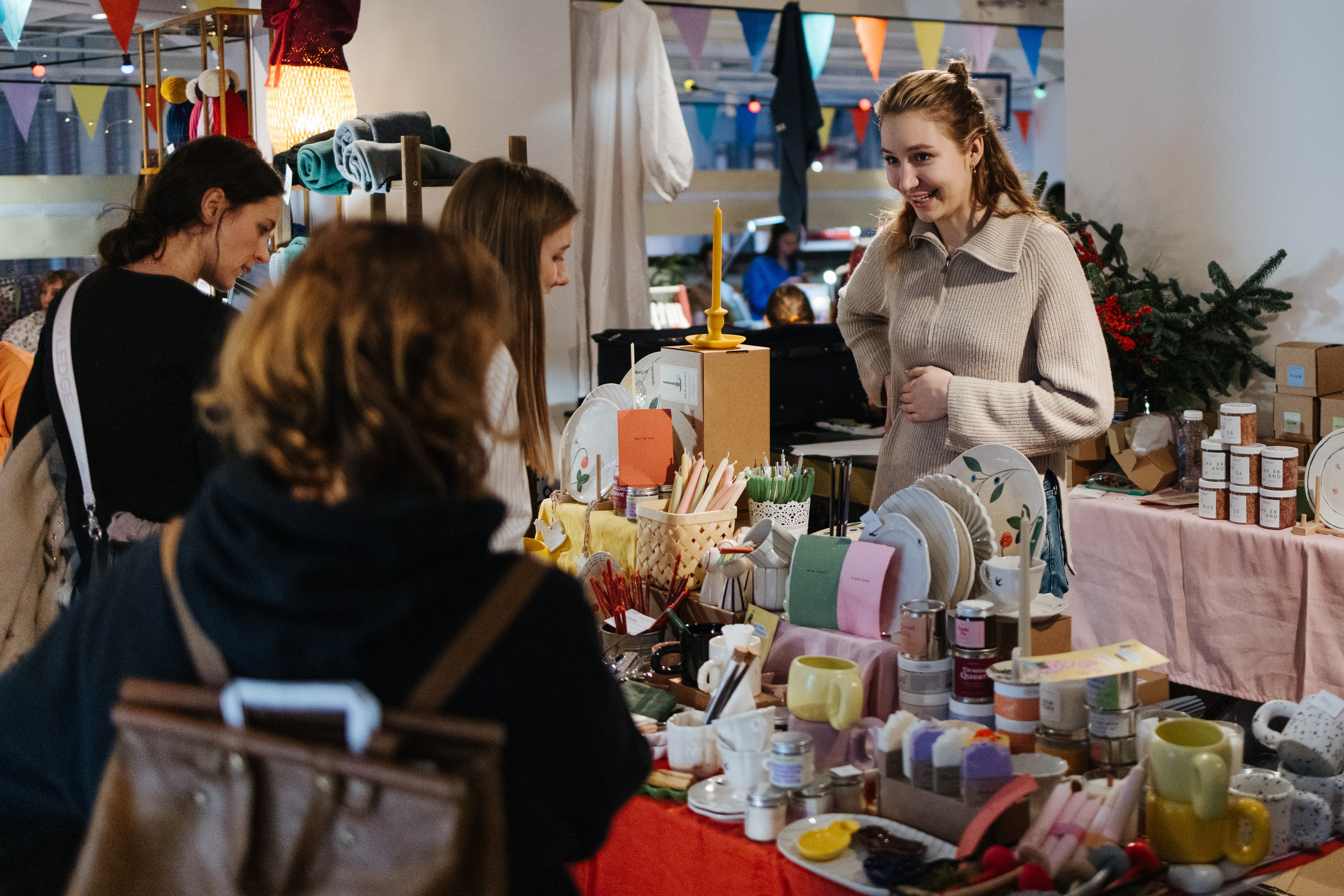 23–24 декабря 2023 в «Три вокзала. Депо» / День 2 / фото Валерий Белобеев. Фотоотчеты «Ламбада-маркета»
