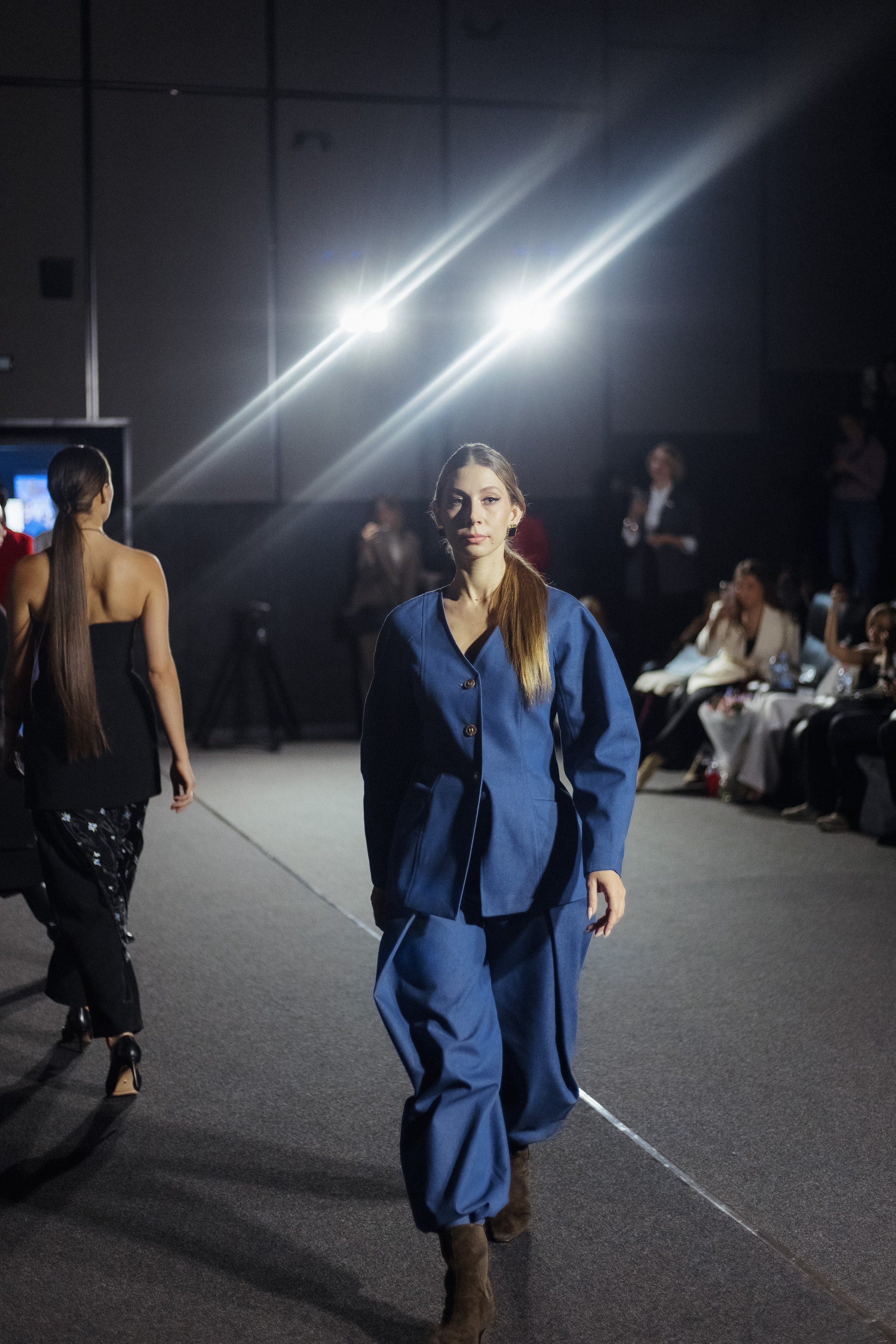 ФЭШН КОНФА. СВОИ. ФОТООТЧЕТЫ-СОБЫТИЯ-МЕСТА