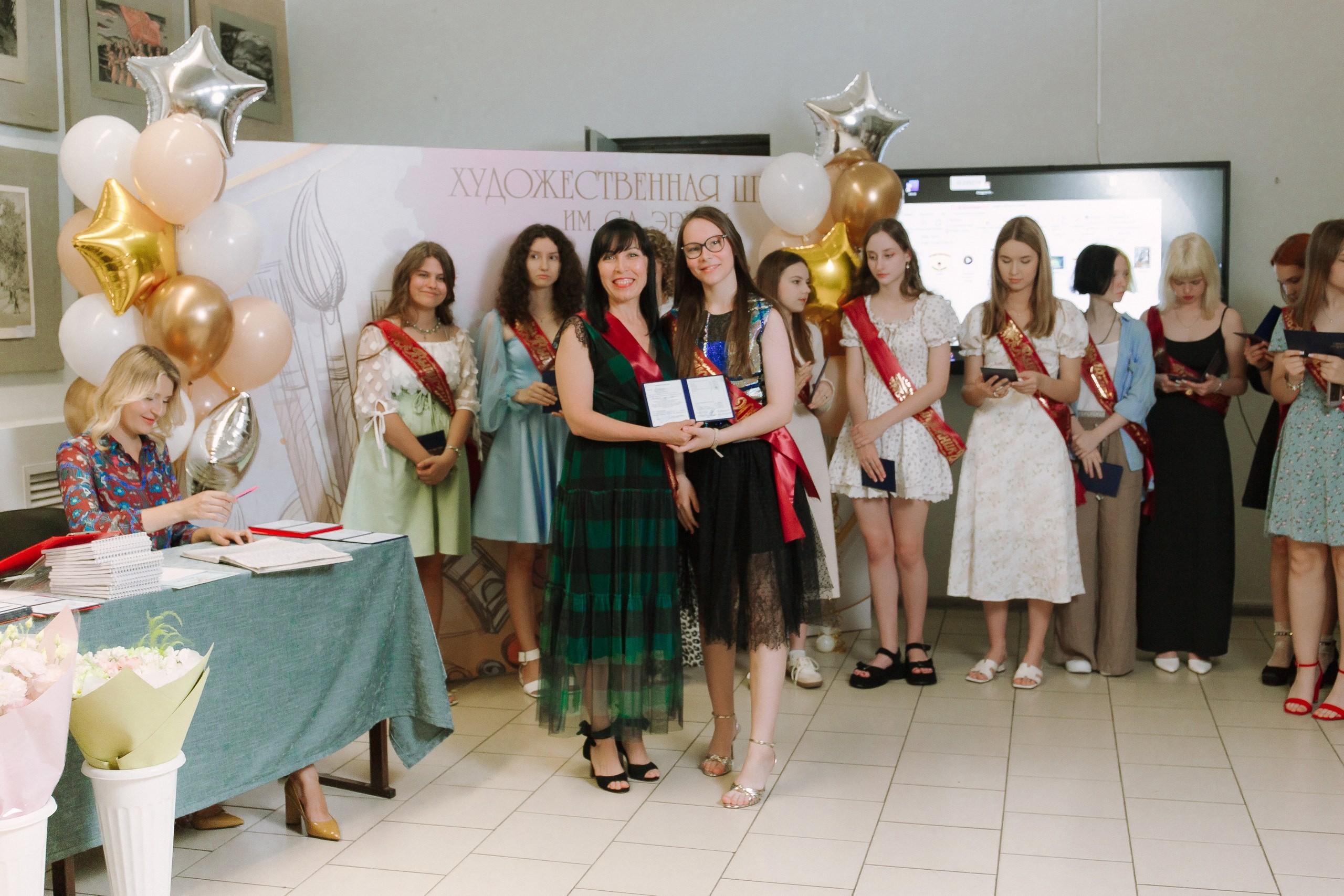 Выпускной в Художественной школе. Выпускные альбомы Натальи Бутко: Новороссийск, Анапа, Геленджик