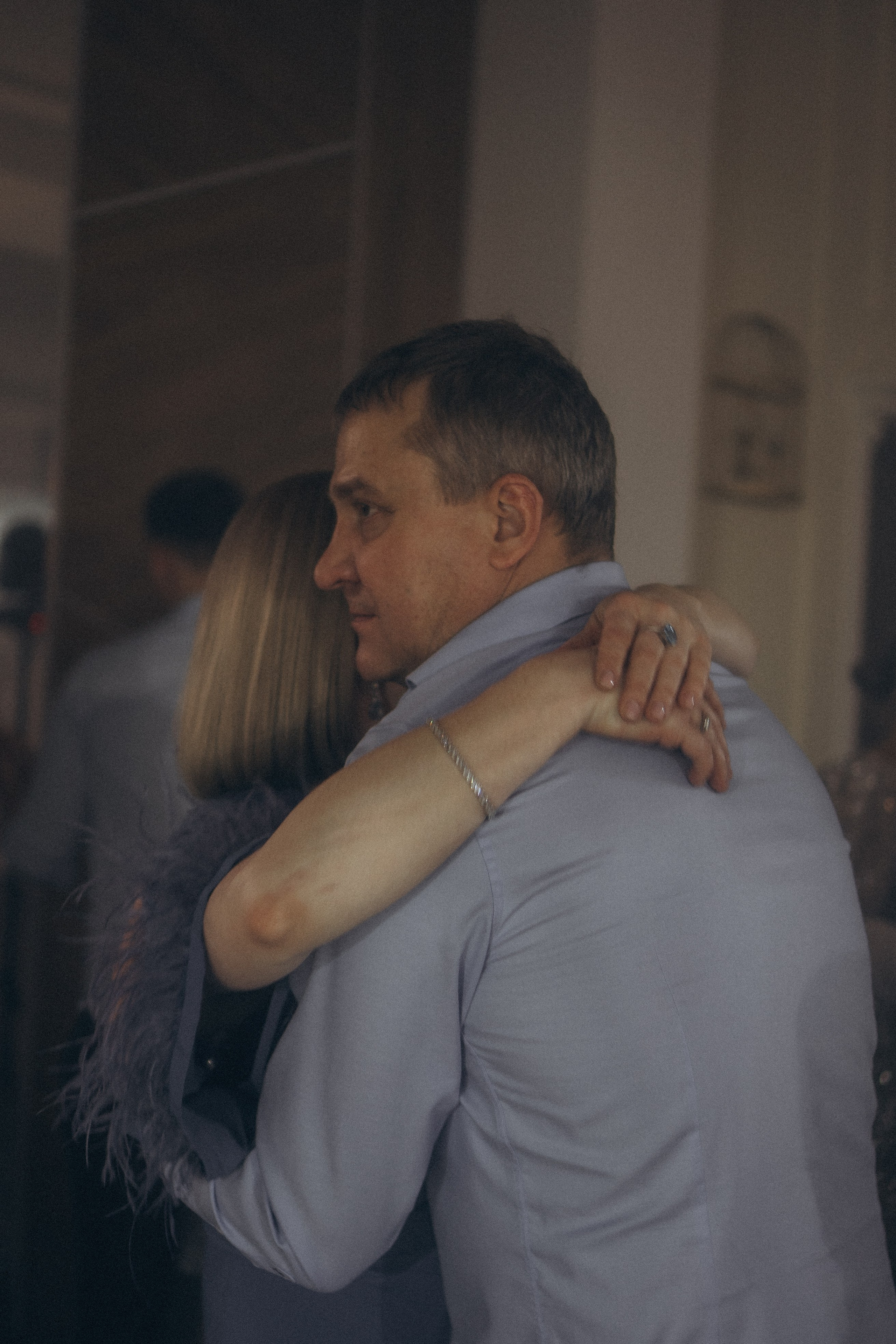 СВАДЕБНАЯ СЬЕМКА СБОРОВ В ОТЕЛЕ И ВЫЕЗД НА ЦЕРЕМОНИЮ (СНЯТО В СИБИРЕ В НИЖНЕВАРТОВСКЕ). Профессиональный фотограф, Санкт-Петербург — Виктория Богомолова