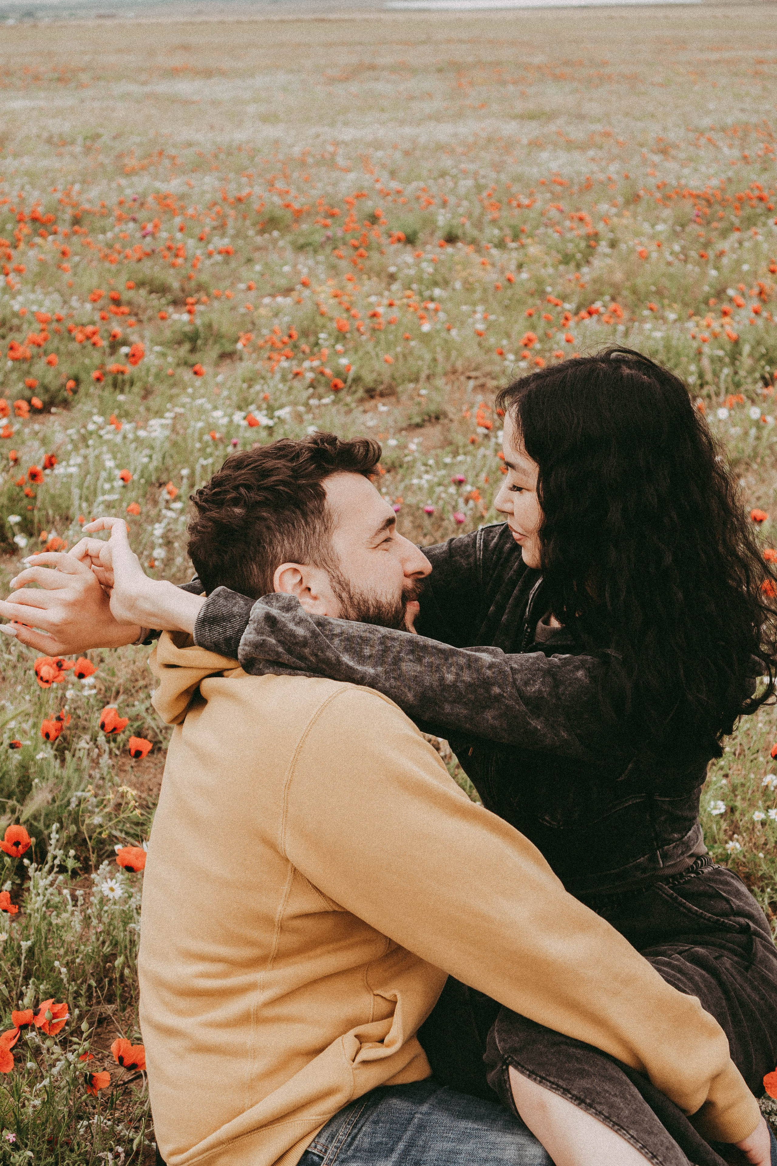 Любовь в маковом поле. Профессиональный фотограф, Санкт-Петербург — Виктория Богомолова