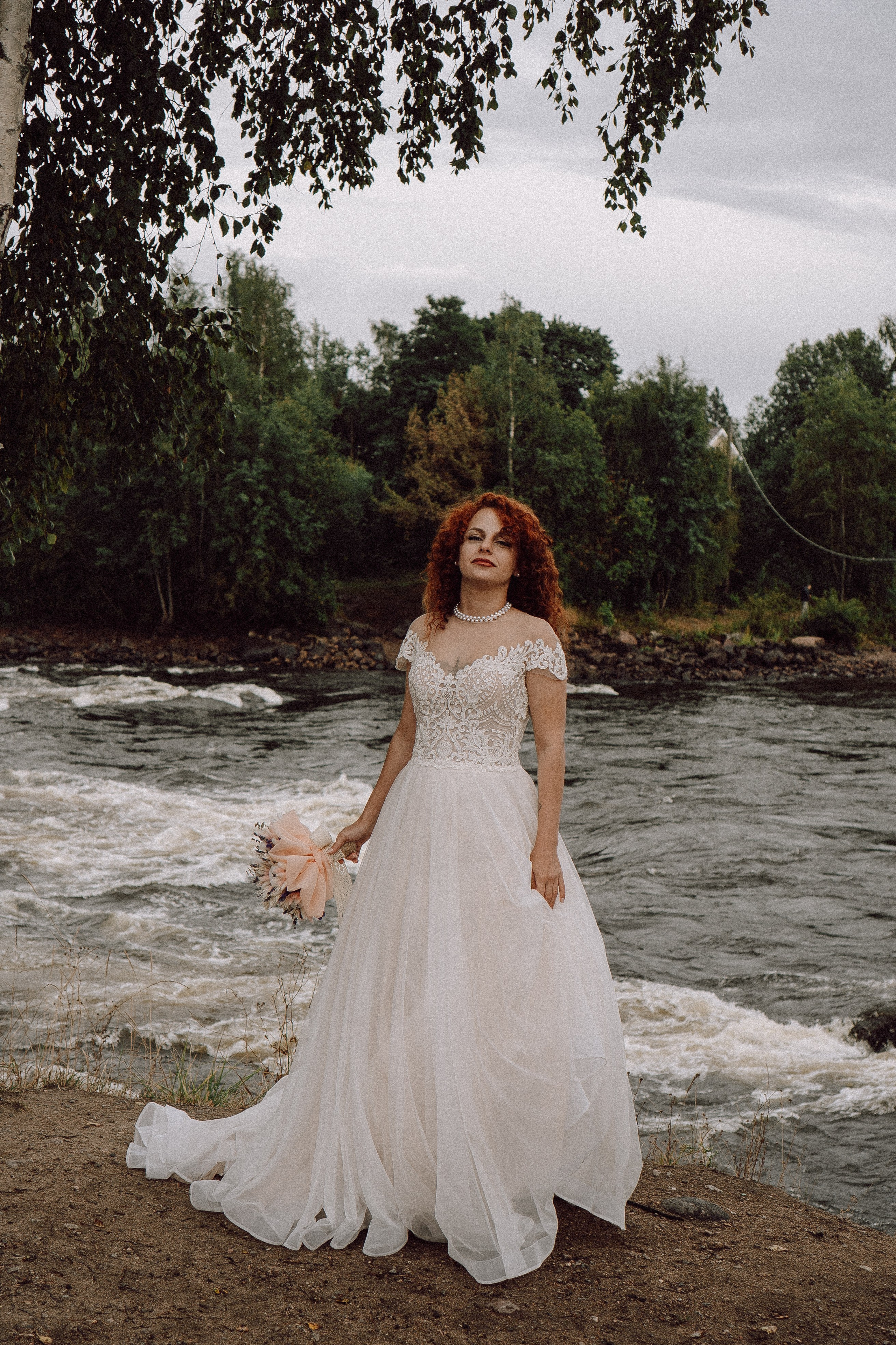 СВАДЕБНАЯ ФОТОСЕССИИЯ ПАРЫ В ГОРОДЕ ПРИОЗЕРСК В СОСНОВОМ ЛЕСУ И С ПИКАПОМ. Профессиональный фотограф, Санкт-Петербург — Виктория Богомолова