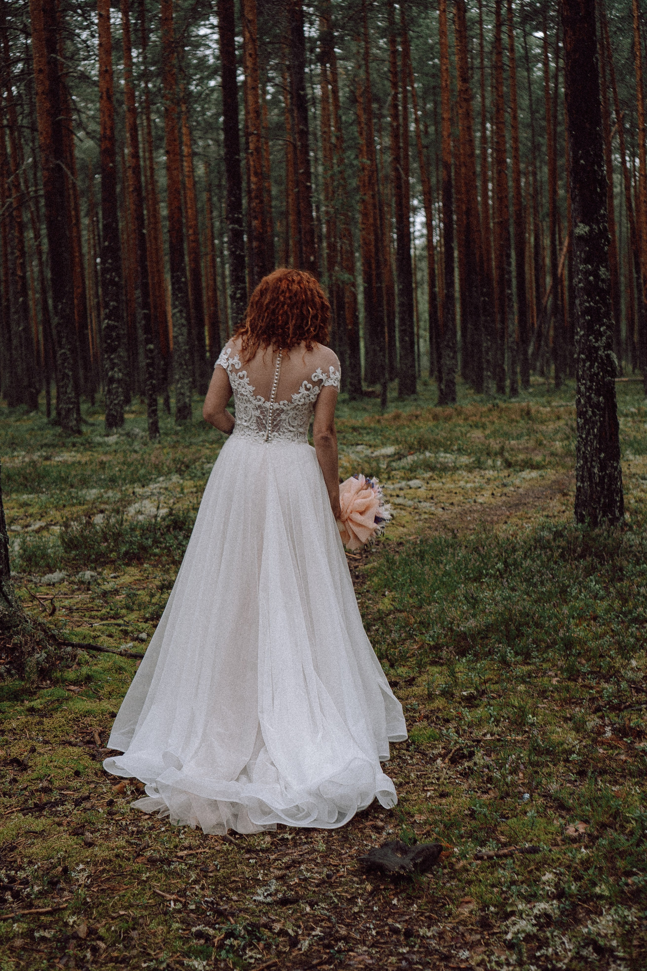 СВАДЕБНАЯ ФОТОСЕССИИЯ ПАРЫ В ГОРОДЕ ПРИОЗЕРСК В СОСНОВОМ ЛЕСУ И С ПИКАПОМ. Профессиональный фотограф, Санкт-Петербург — Виктория Богомолова