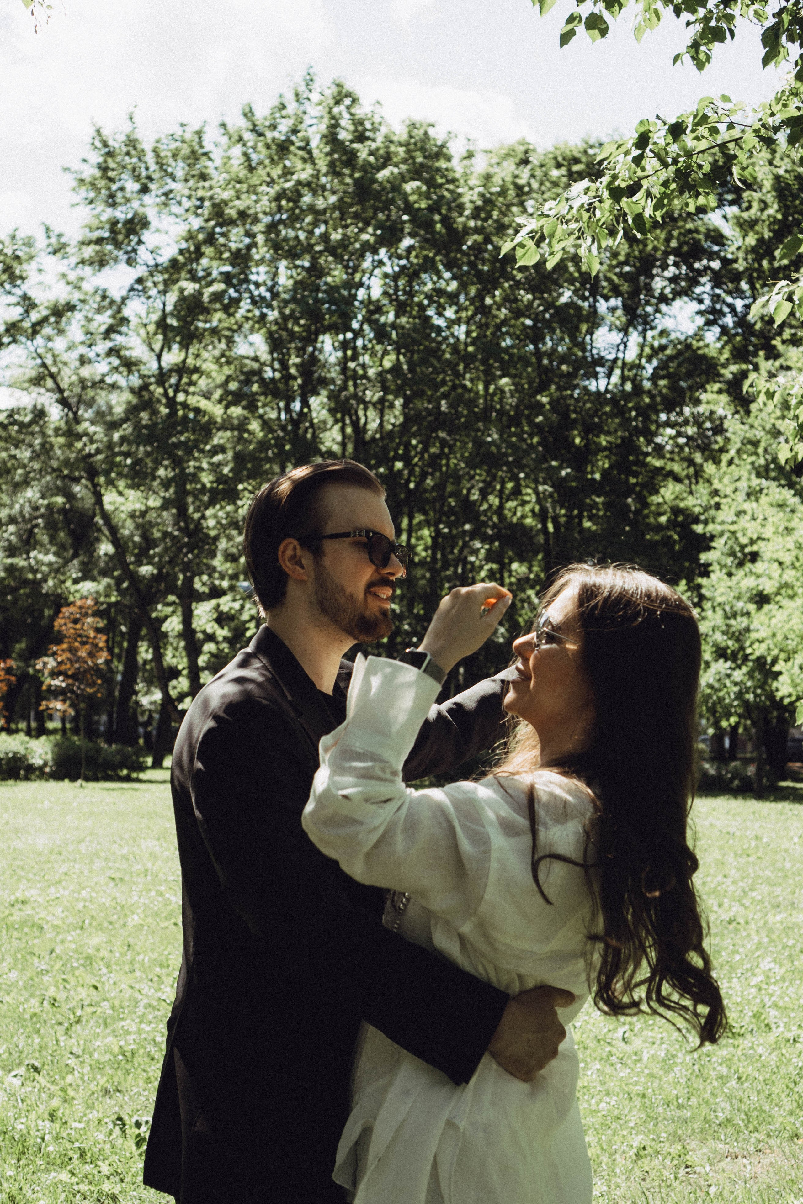 СВАДЕБНАЯ СЬЕМКА В ПАРКЕ ПОБЕДЫ И ПРОГУЛКА ПО МОСКОВСКОМУ ПРОСПЕКТУ. Профессиональный фотограф, Санкт-Петербург — Виктория Богомолова