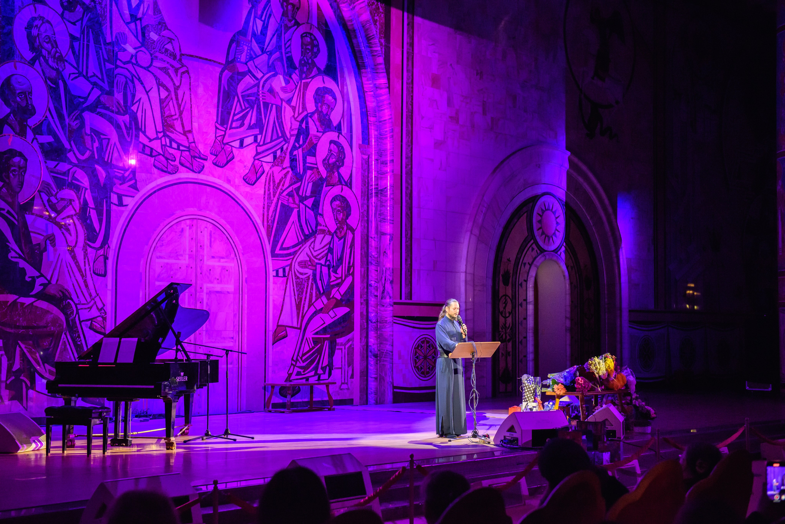 Иеромонах Фотий — «Имена на все времена», Зал Церковных Соборов. Бренд-фотограф для экспертов и блогеров в Москве Влада Горбовская