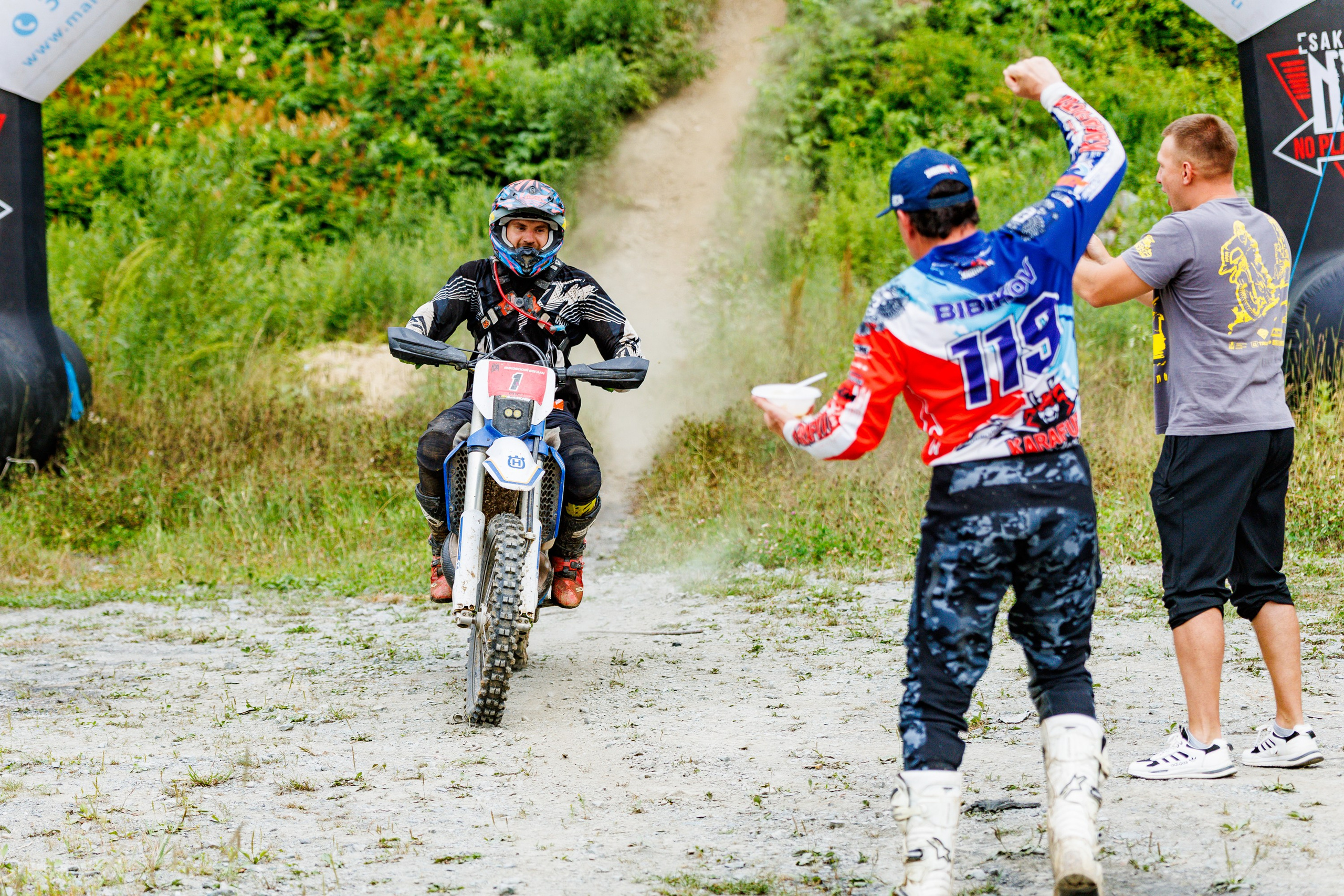 NPR-2025. Свадебный, семейный и репортажный фотограф в Южно-Сахалинске Артур Петросян