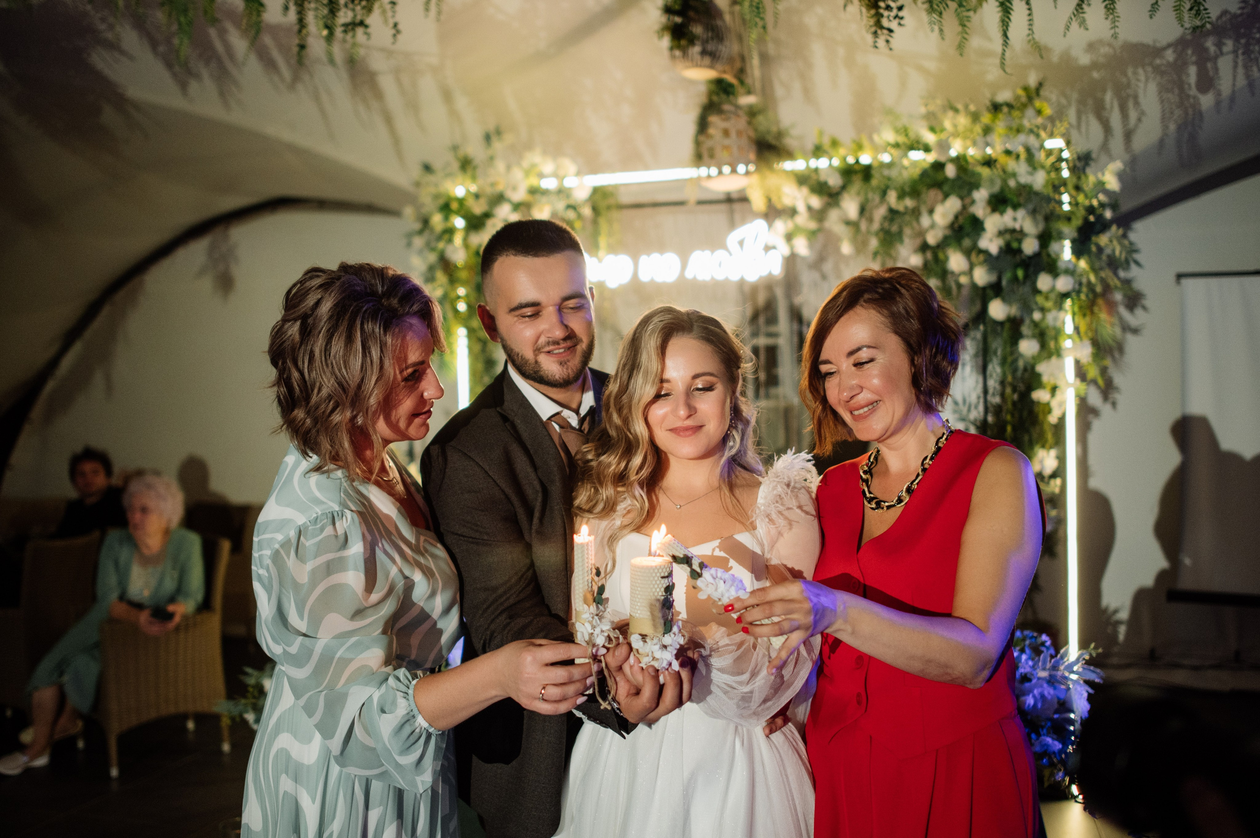 Свадебная фотосессия в Брянске, ресторан «Инжир». Свадебный и репортажный фотограф видеограф Брянск/Москва