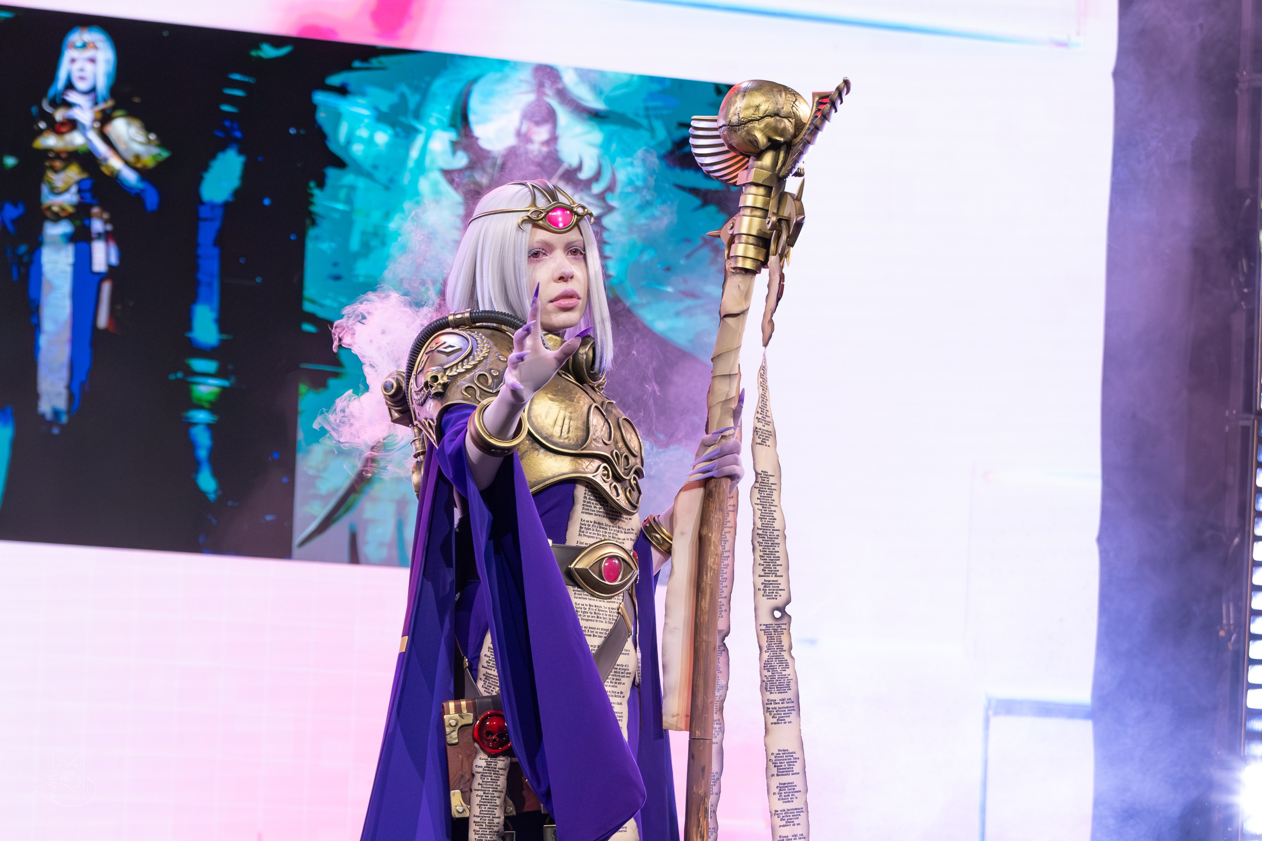 Сцена РЭД ЭКСПО 2024. Косплей фотограф