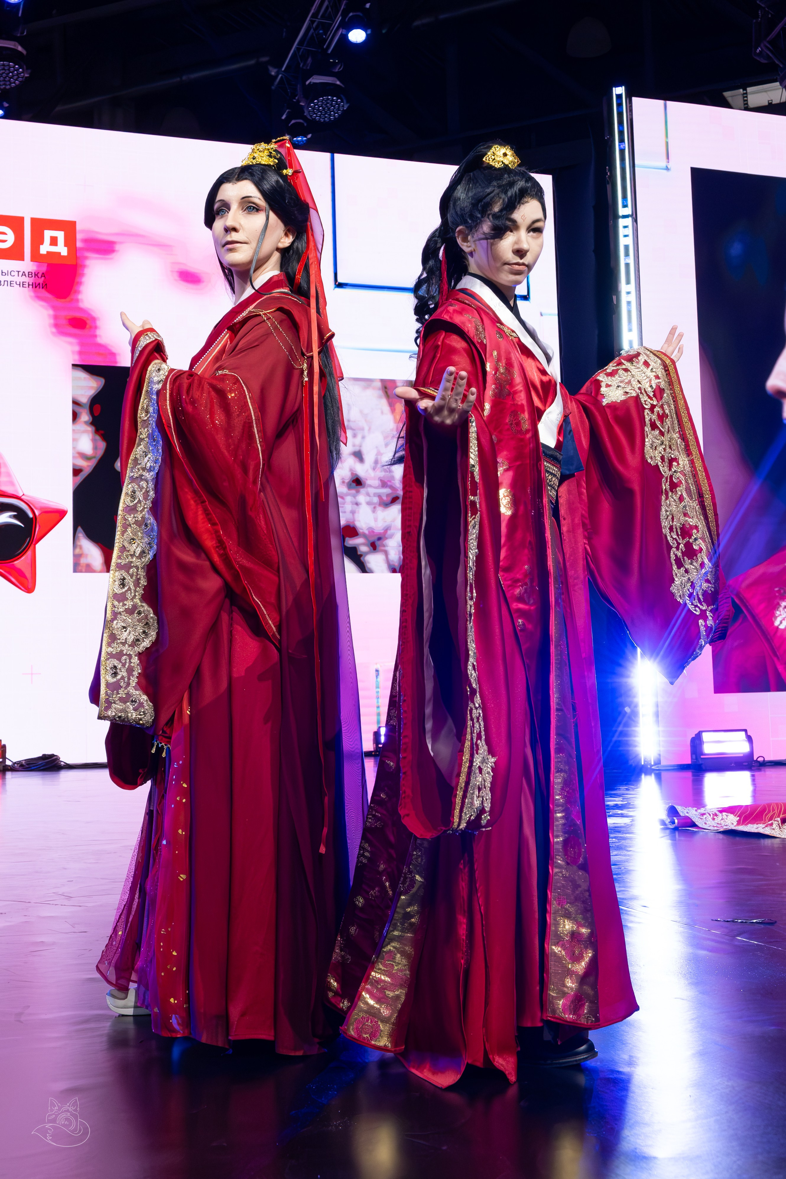 Сцена РЭД ЭКСПО 2024. Косплей фотограф