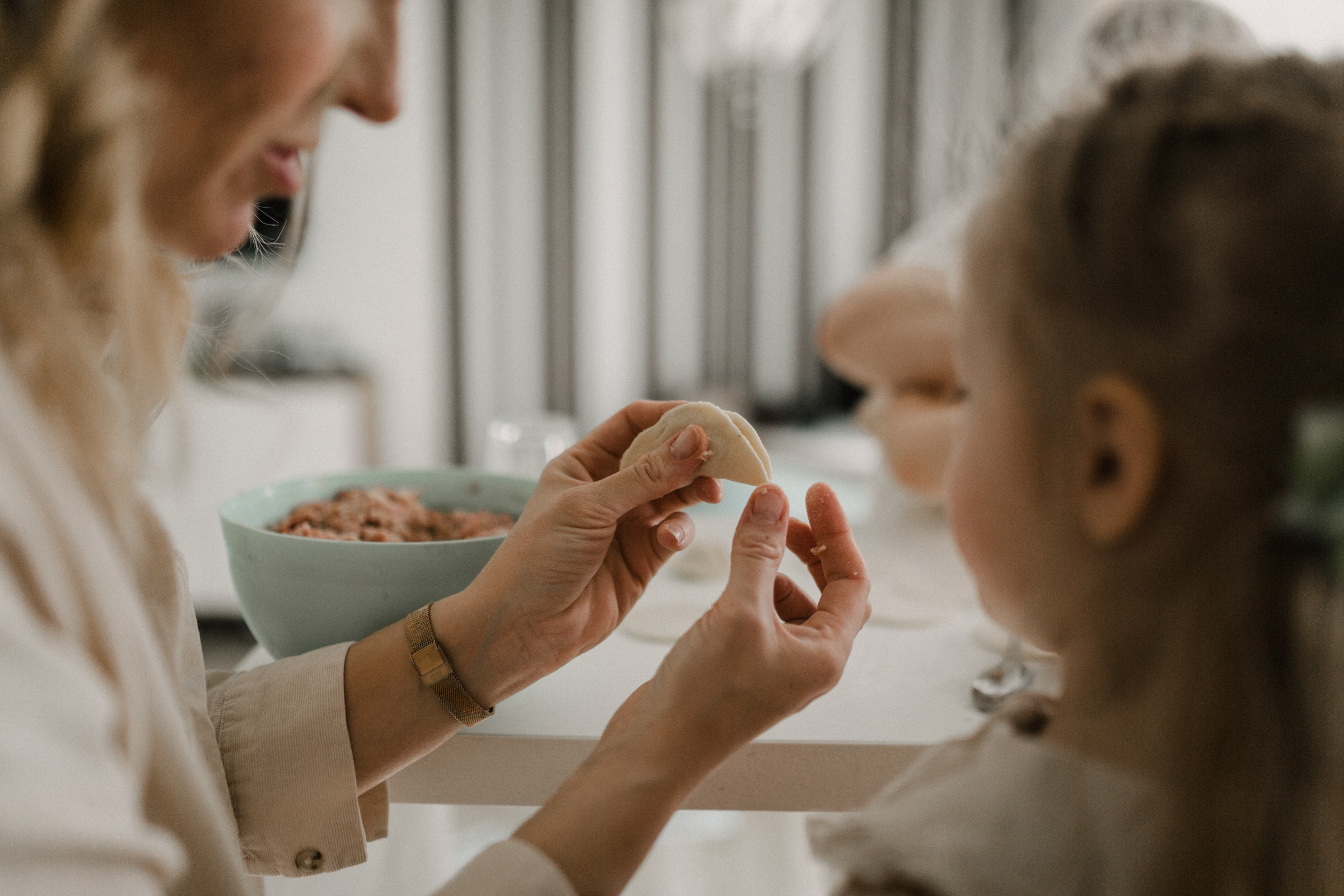 «В том же месте, в то же время». Свадебный и семейный фотограф в Калининграде Ольга Мешечкова