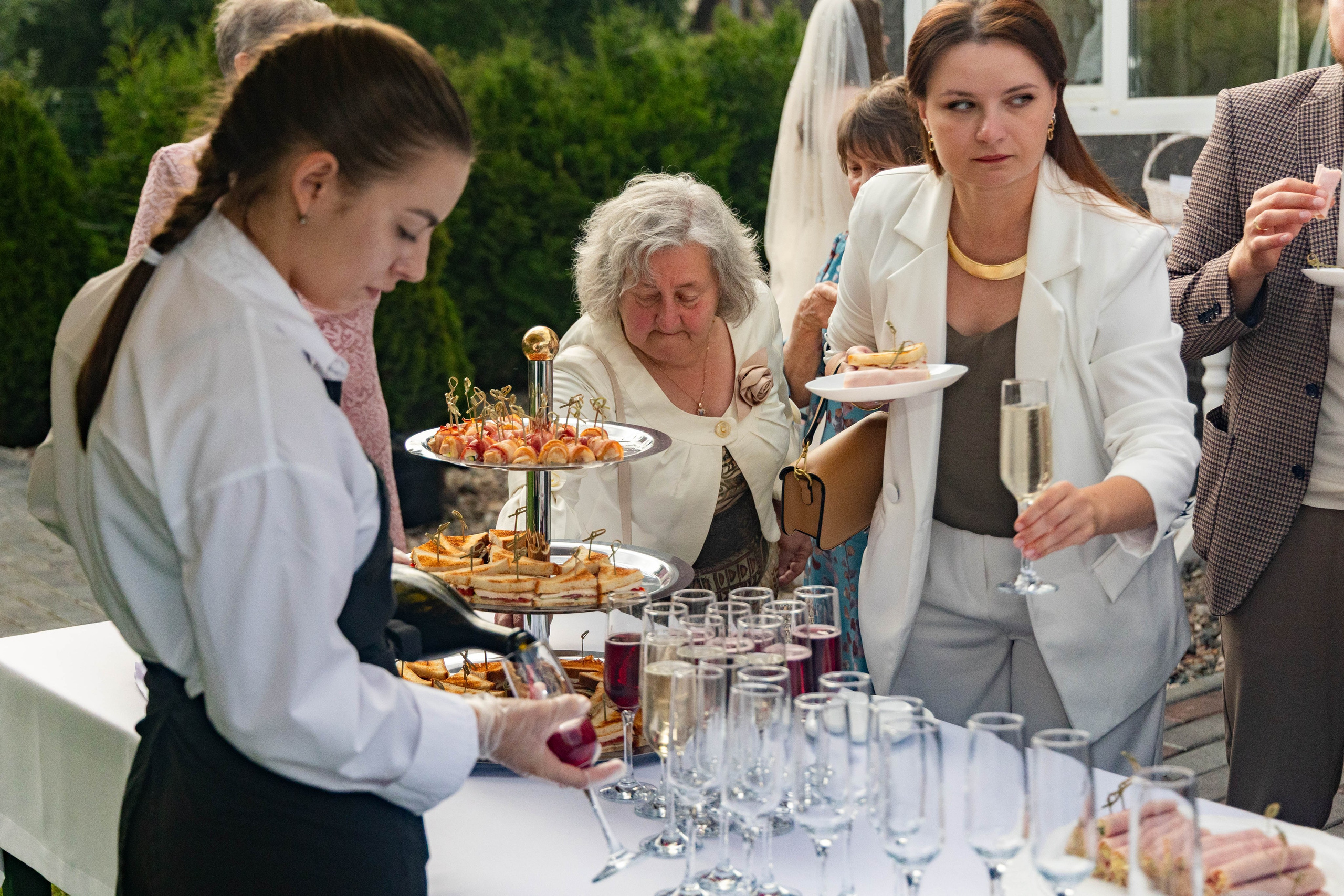 Свадебная фотосессия свадебный фотограф Татьяна Марсуверских свадебная фотопрогулка Москва Жуковский. Фотограф для маркетплейсов, фотоуслуги в Жуковском Татьяна Марсуверских