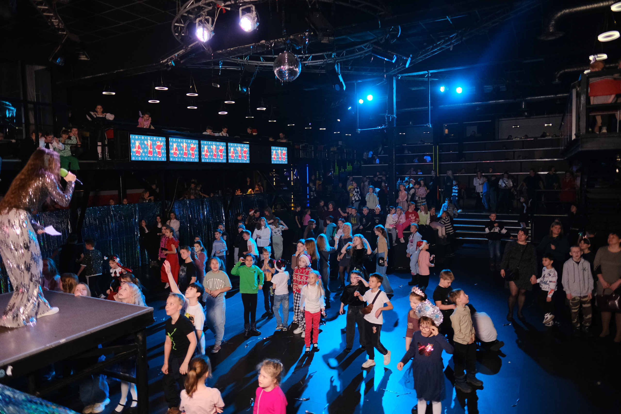 ЁлкаФест в М33 27 декабря 2023 года. Свадебный и репортажной фотограф Денис Ожигин в Краснодаре и Краснодарском крае