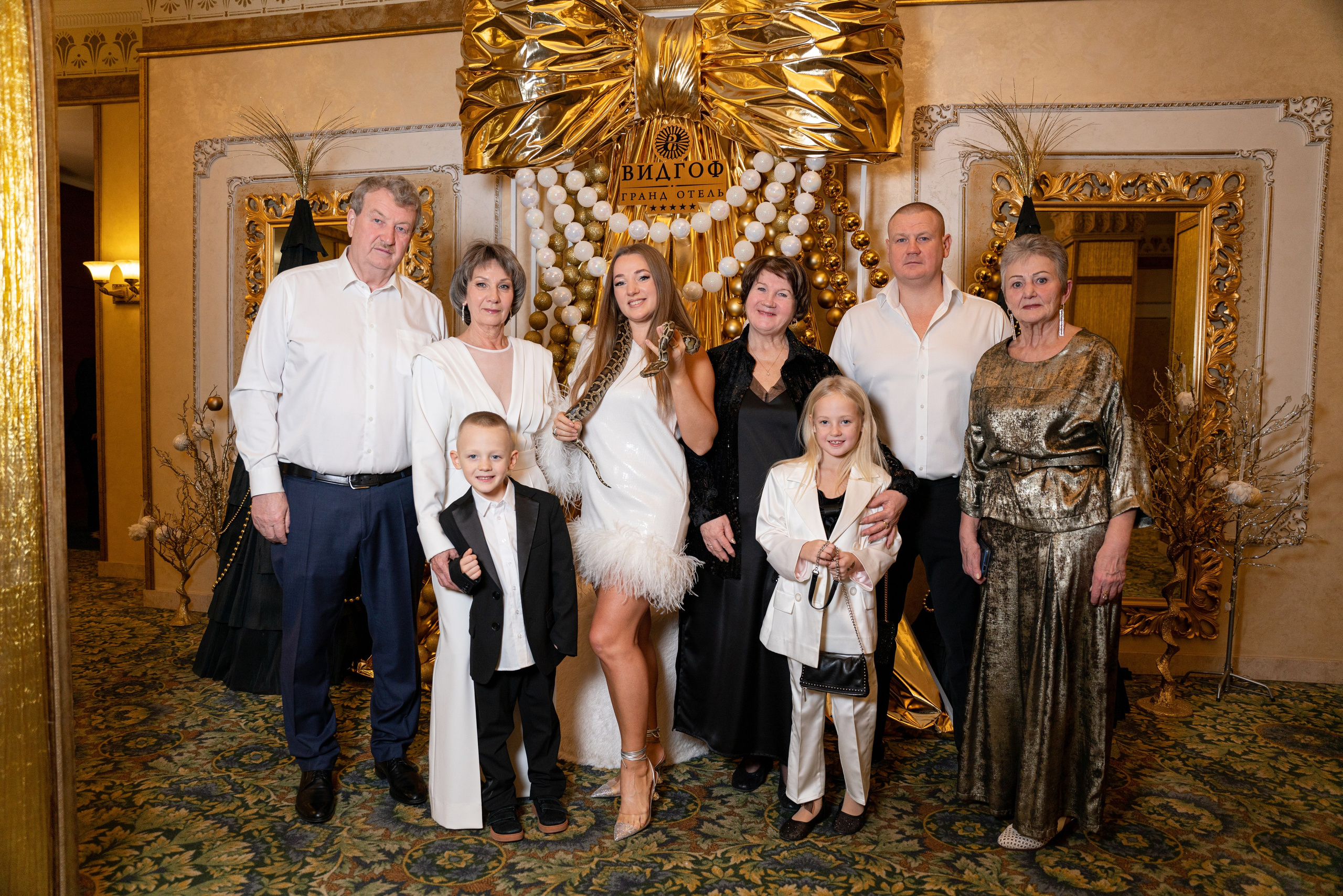 НОВОГОДНЯЯ НОЧЬ 2025 ВИДГОФ. Фотограф на любое мероприятие