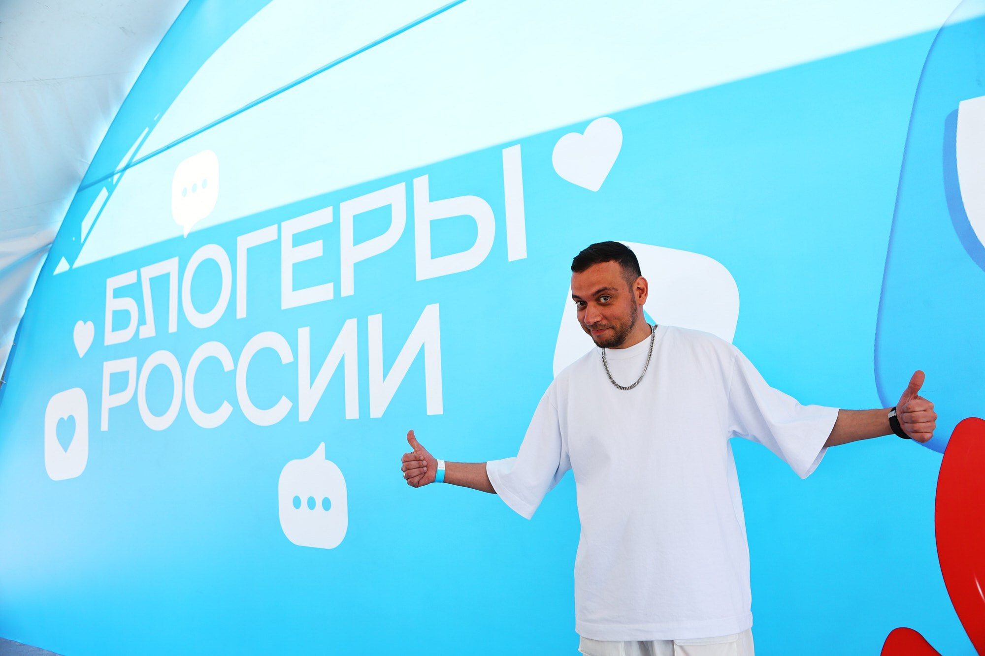 VK блоггеры России. Репортажный фотограф в Москве — Дмитрий Тарасов | Съёмка мероприятий, концертов, корпоративов