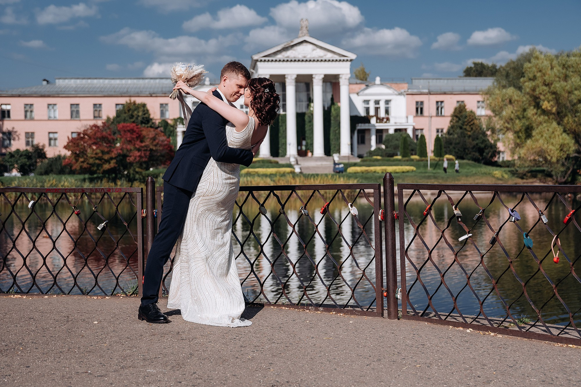 Денис и Екатерина ВДНХ. Свадебный фотограф в Дубне Алексей Фонарёв