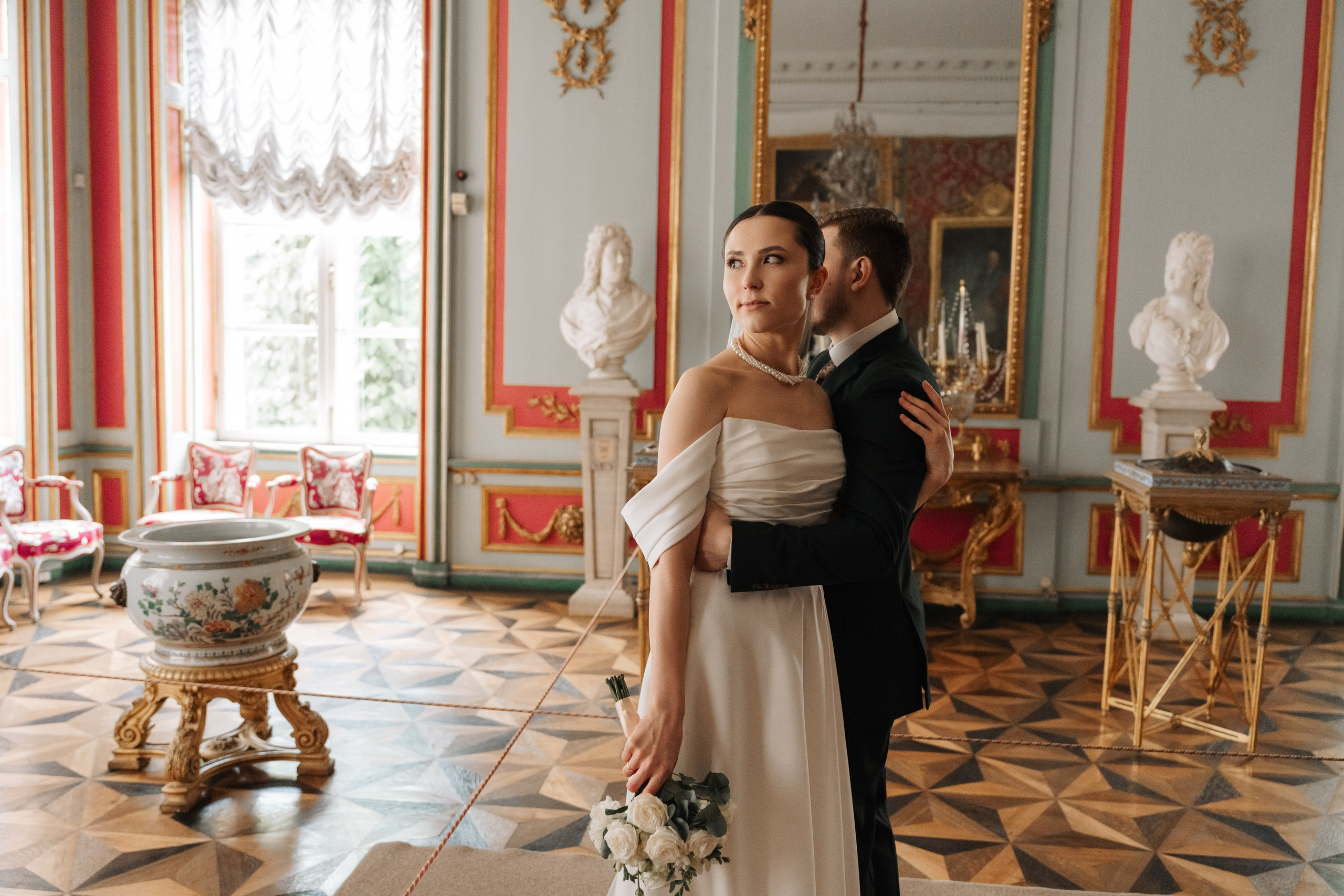 Влад и Илина в Кусково. Свадебный фотограф в Москве Анна Полушина