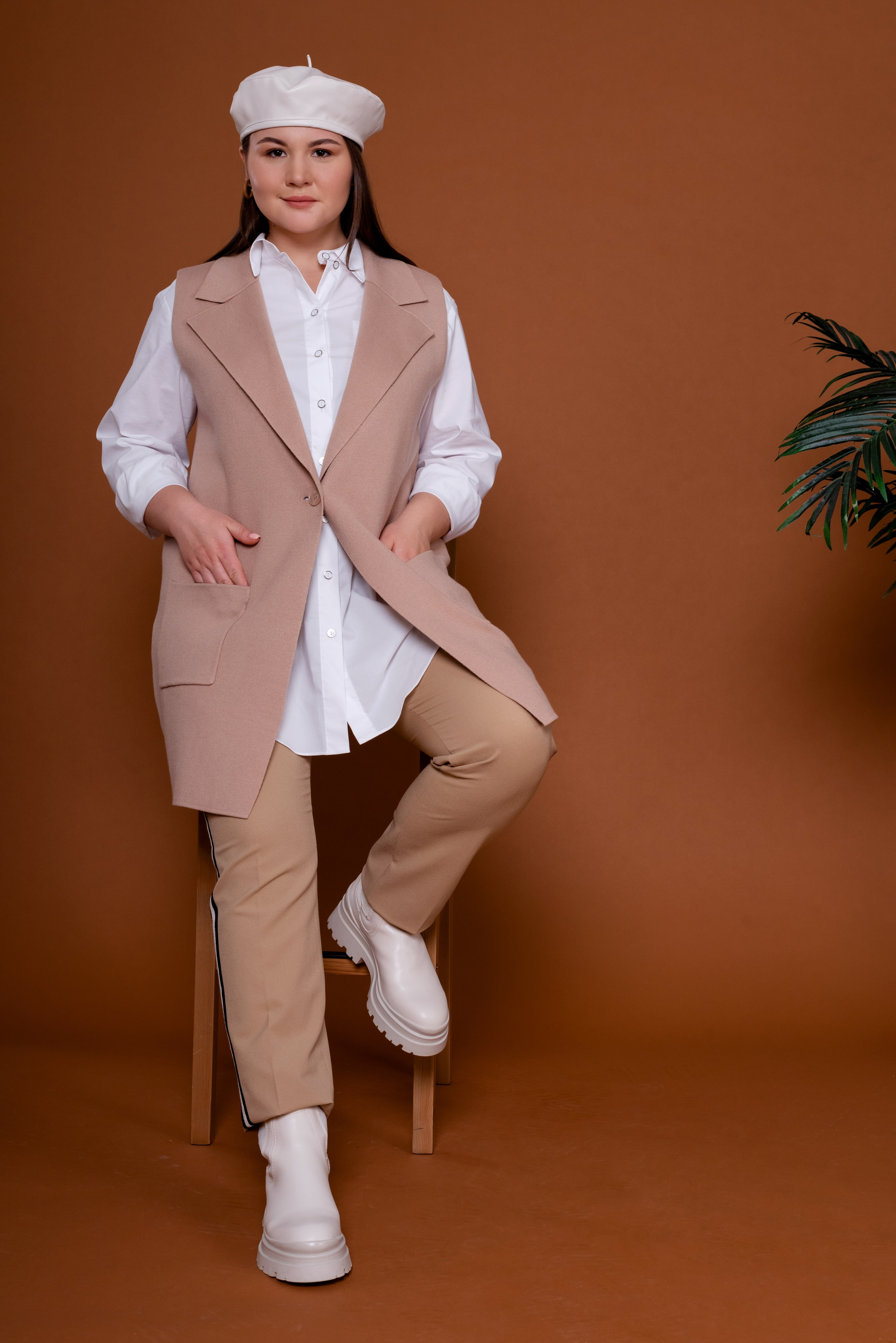 Дарья, 52-54 р-р, рост 170 см. KED Production — продакшн из СПб. Создаём фото, видео и контент, который помогает брендам и селлерам продавать больше