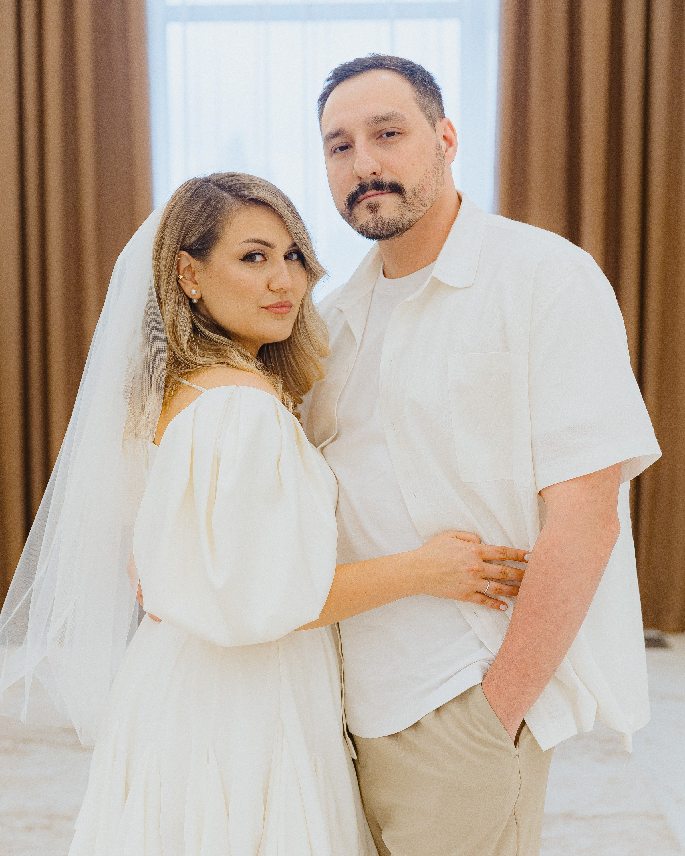 Саша и Аня. Главная