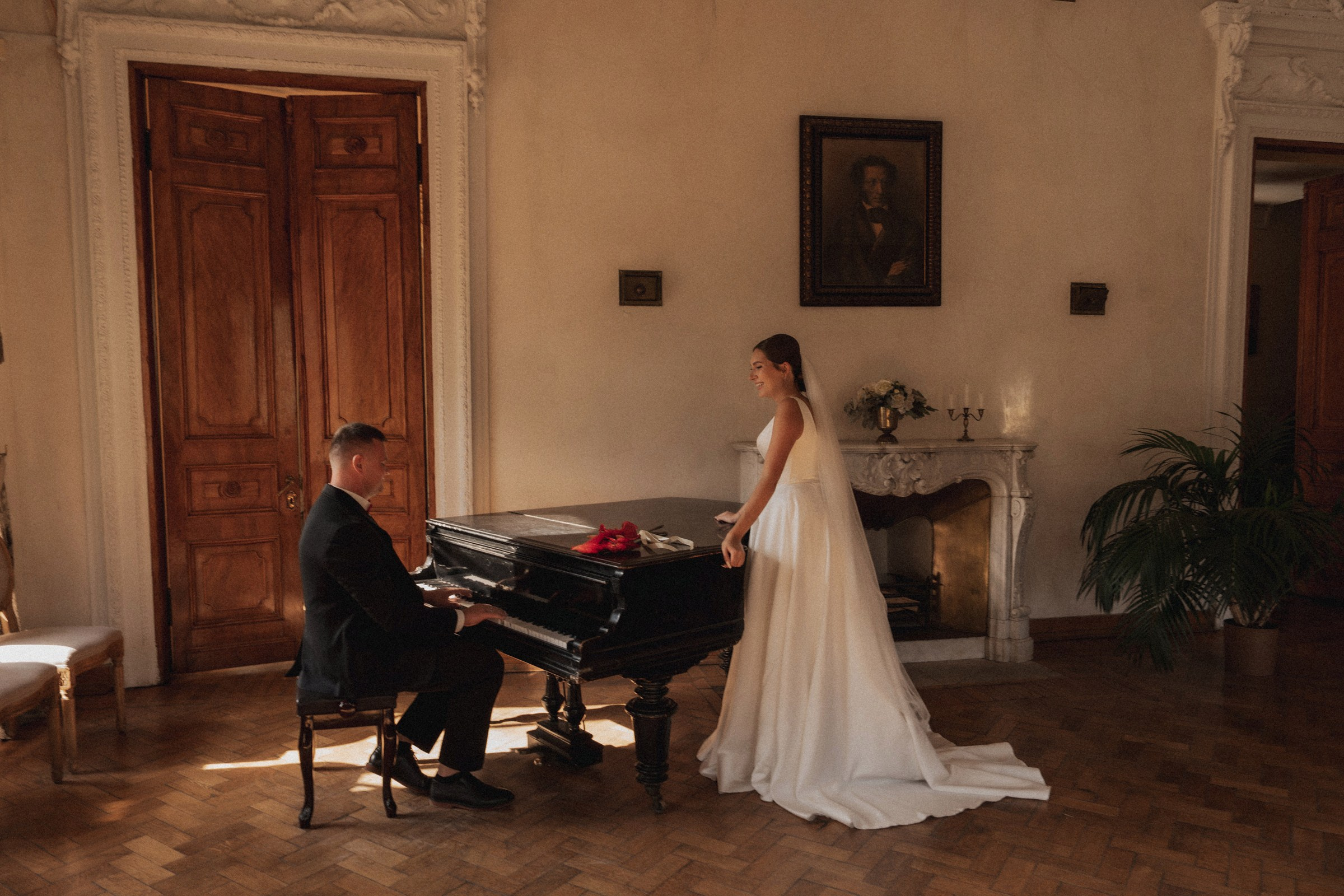 О ♡ Е — В книге нашей жизни (Библиотека-читальня им. А.С.Пушкина). Свадебный и портретный фотограф в Москве, Светлана Янковая