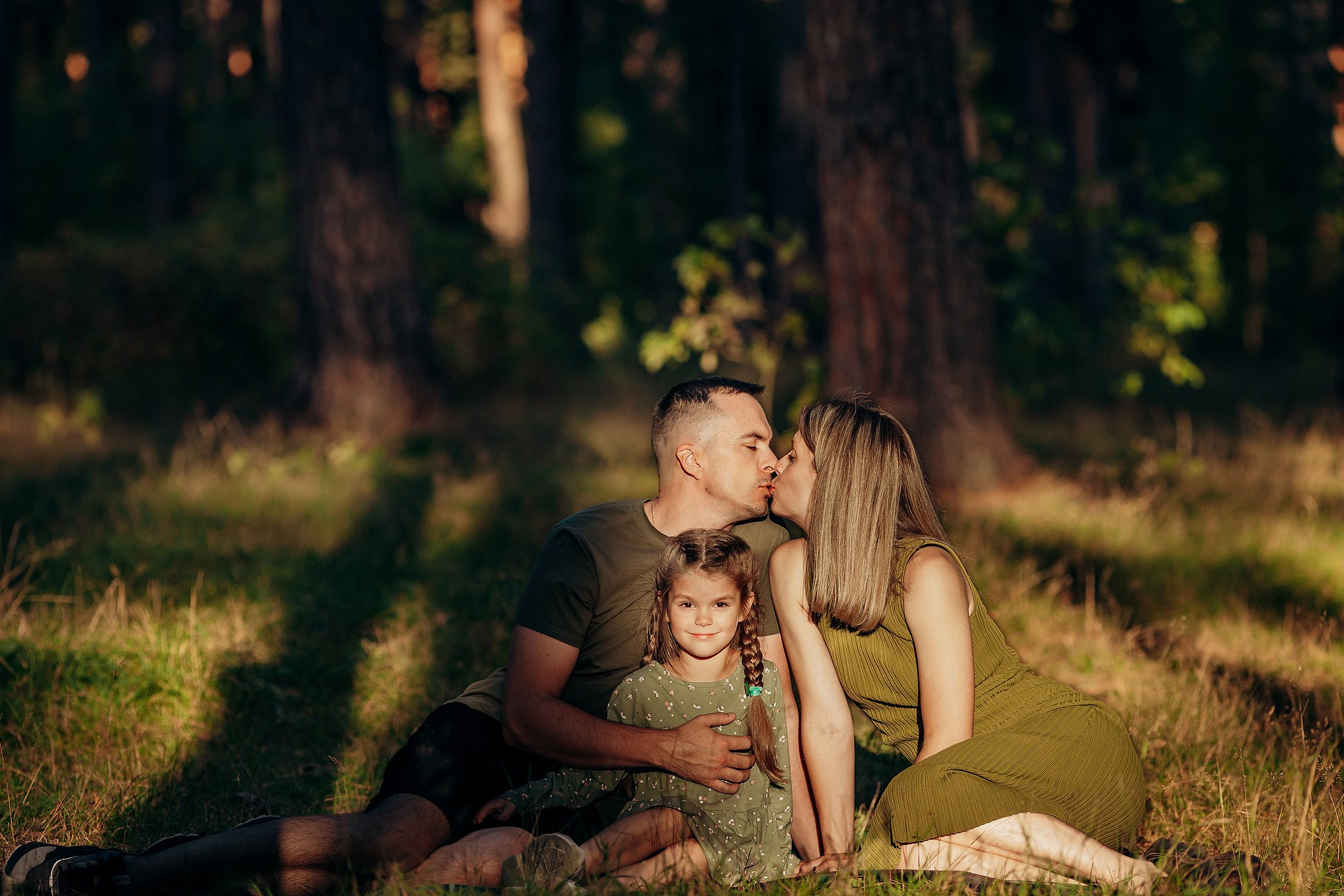 Прогулка в сосновом лесу. Семейный фотограф в Пензе Мария Левина